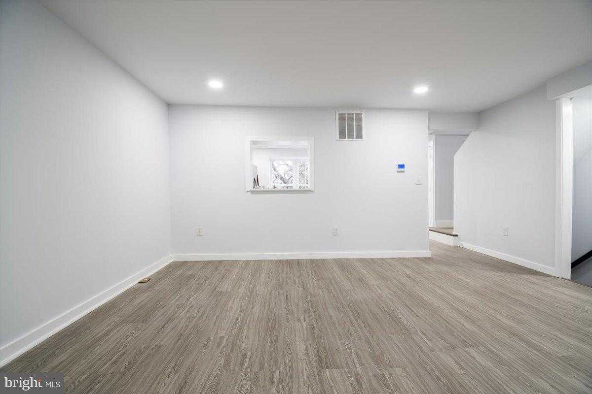 6096 Rock Glen Dr photo 24