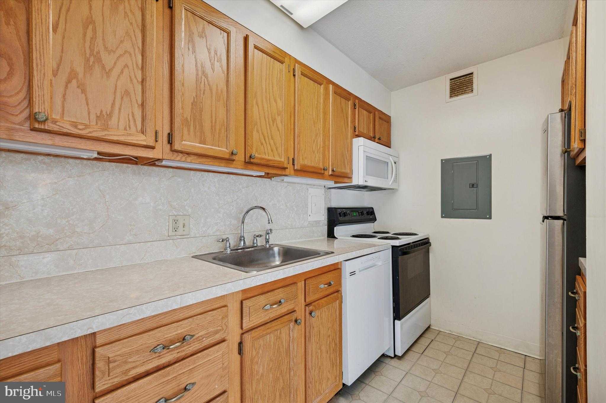 1001 City Ave # W106 photo 9