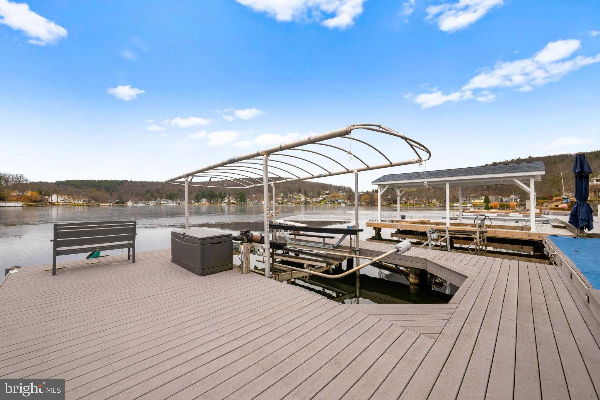 327 Marina Ln photo 70