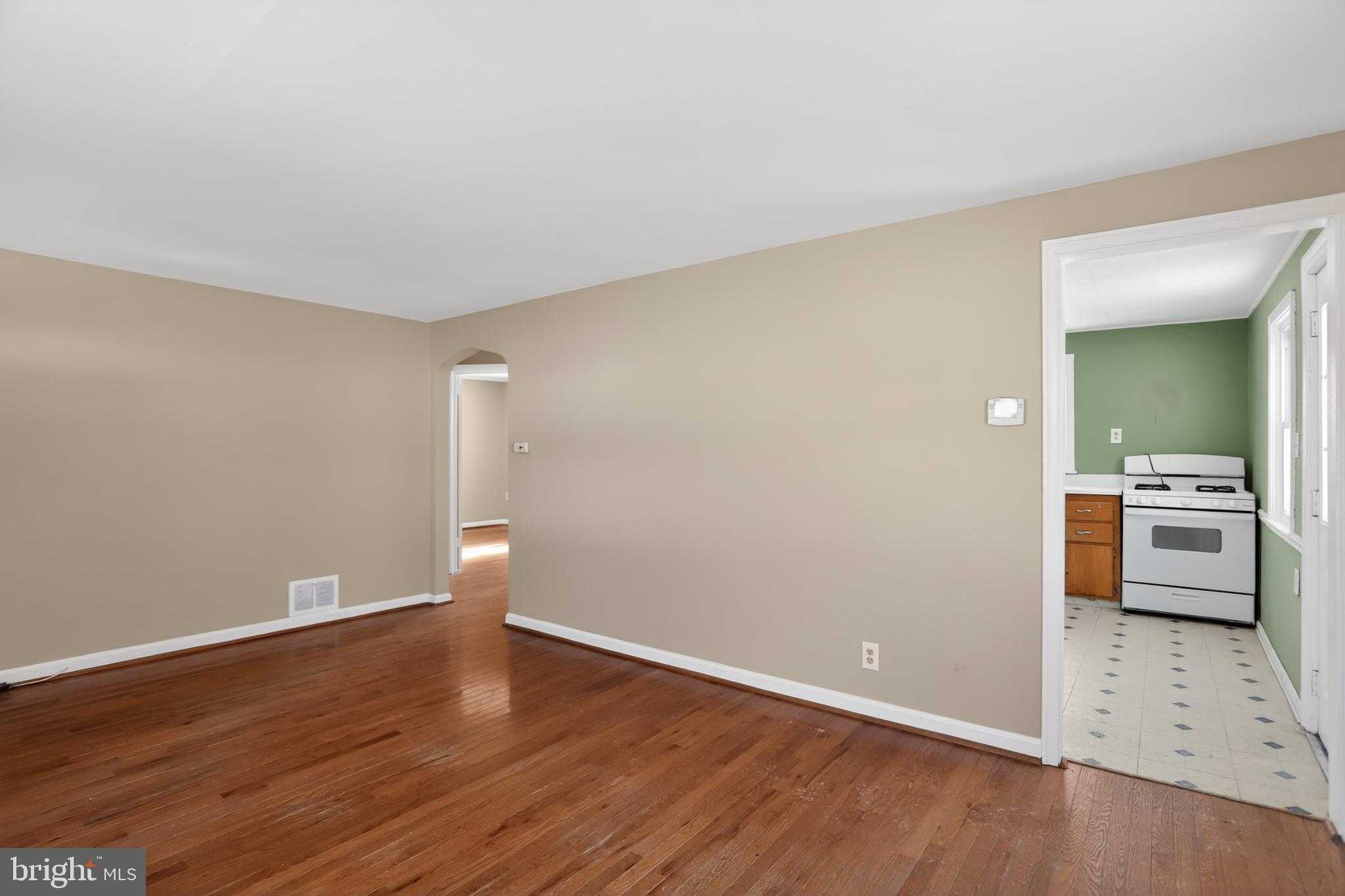 1825 Dutton Mill Rd photo 23