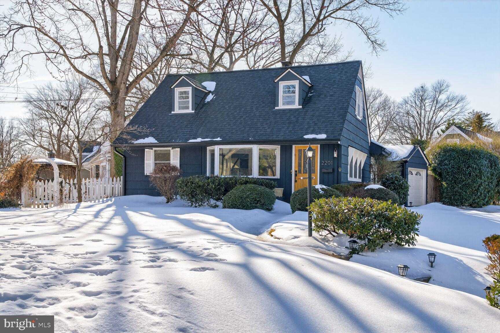 2201 Harvard Dr