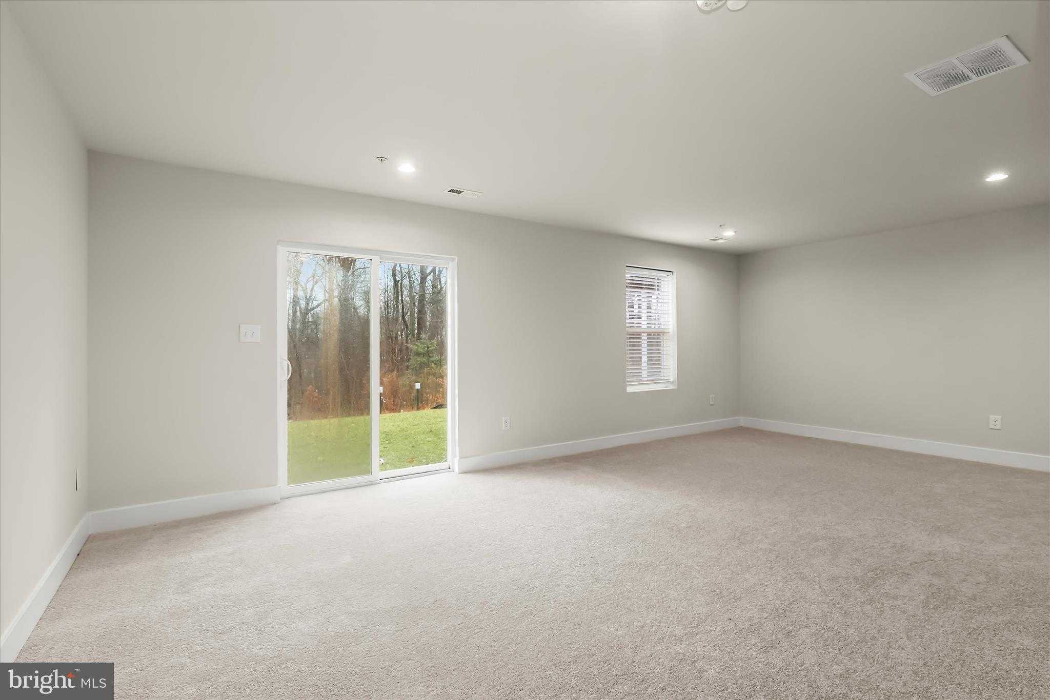 304 Sweetbay Rd photo 43