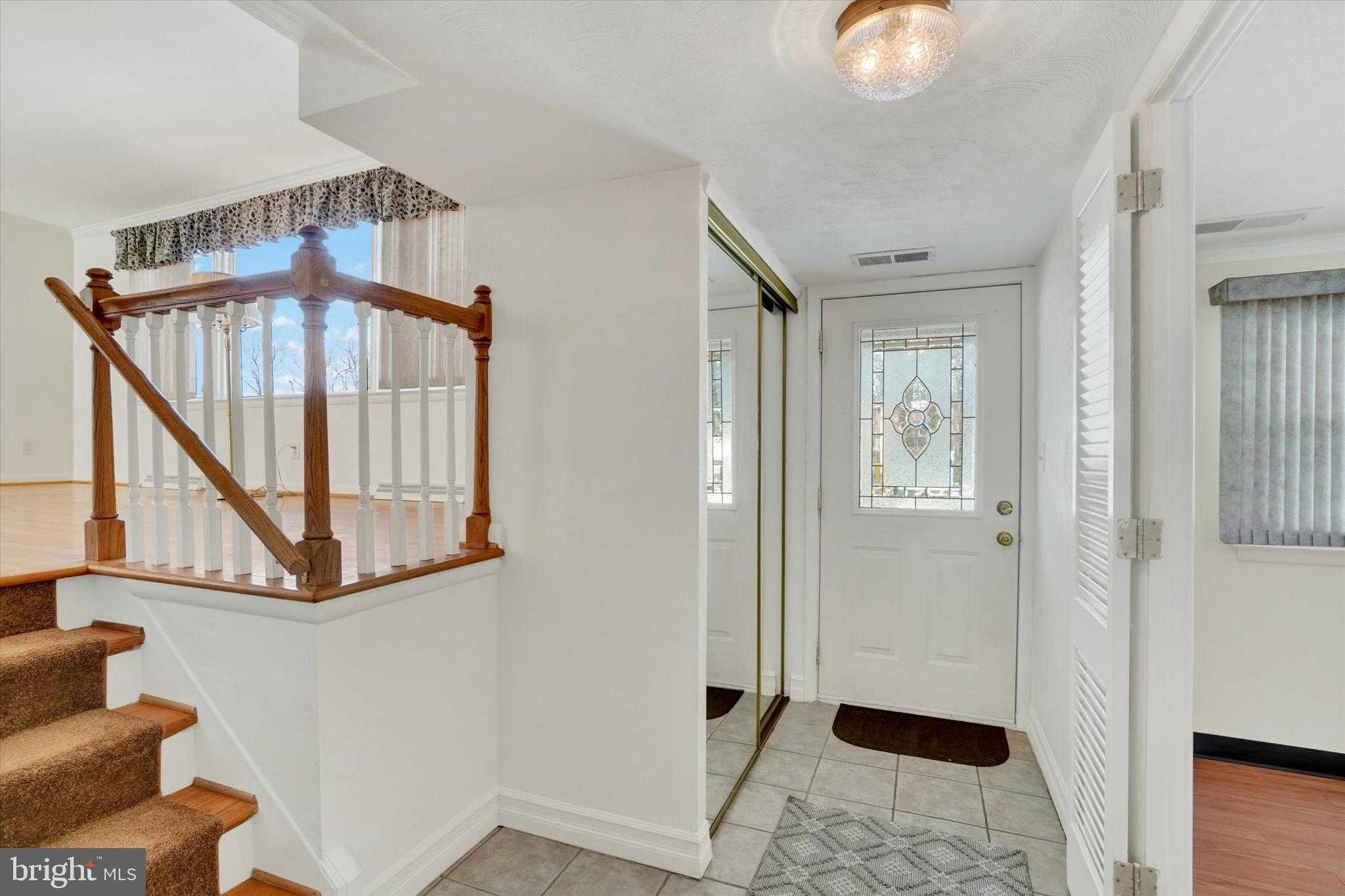 2670 Raleigh Dr photo 3