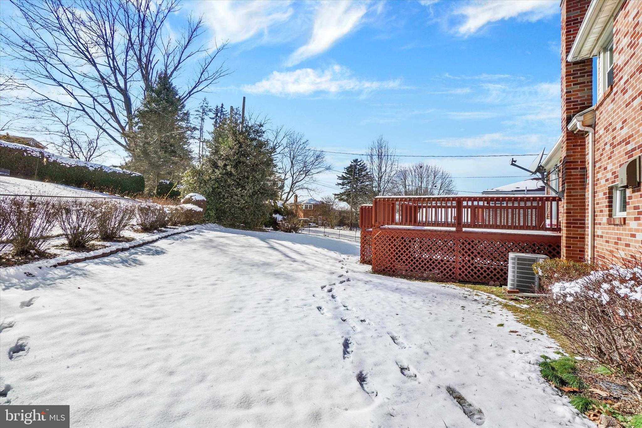 2670 Raleigh Dr photo 32