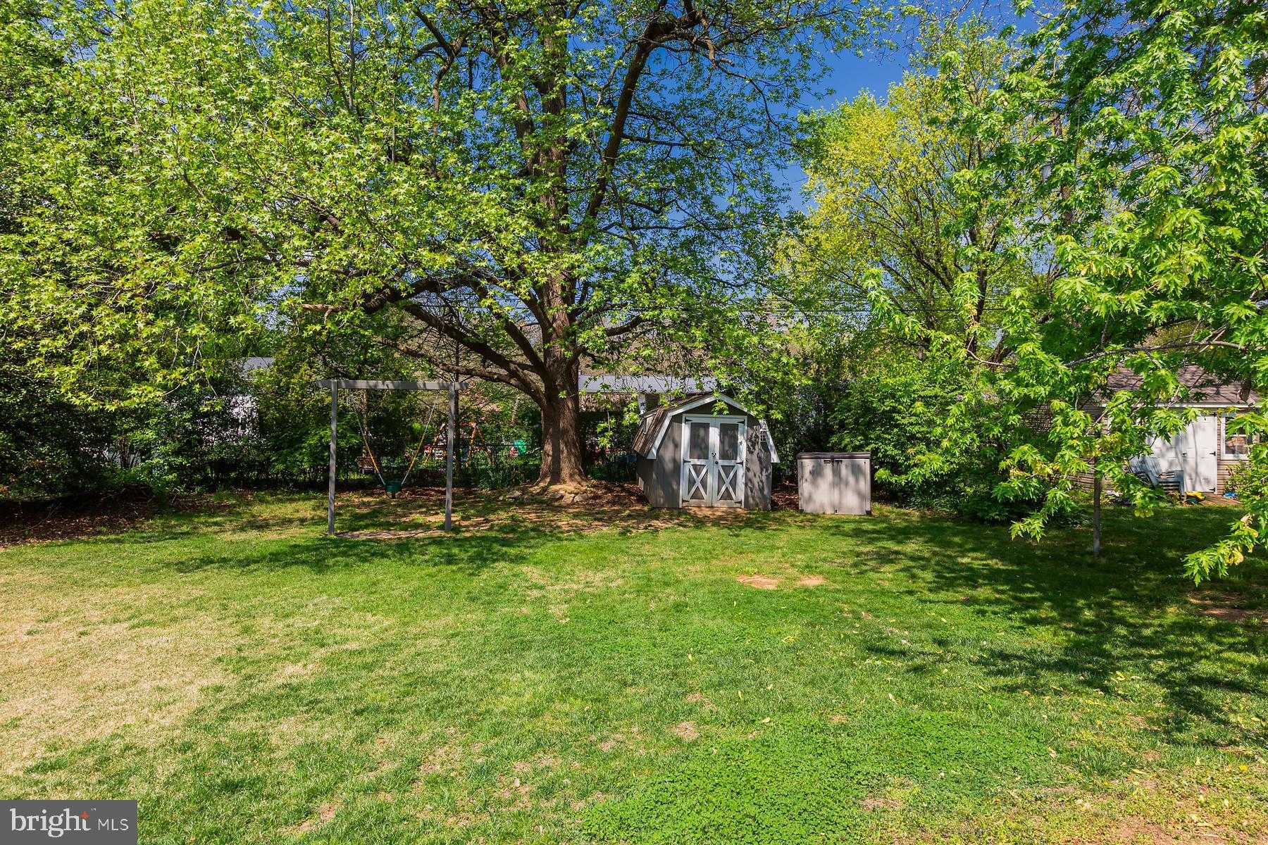 1441 Hollywood Dr photo 49