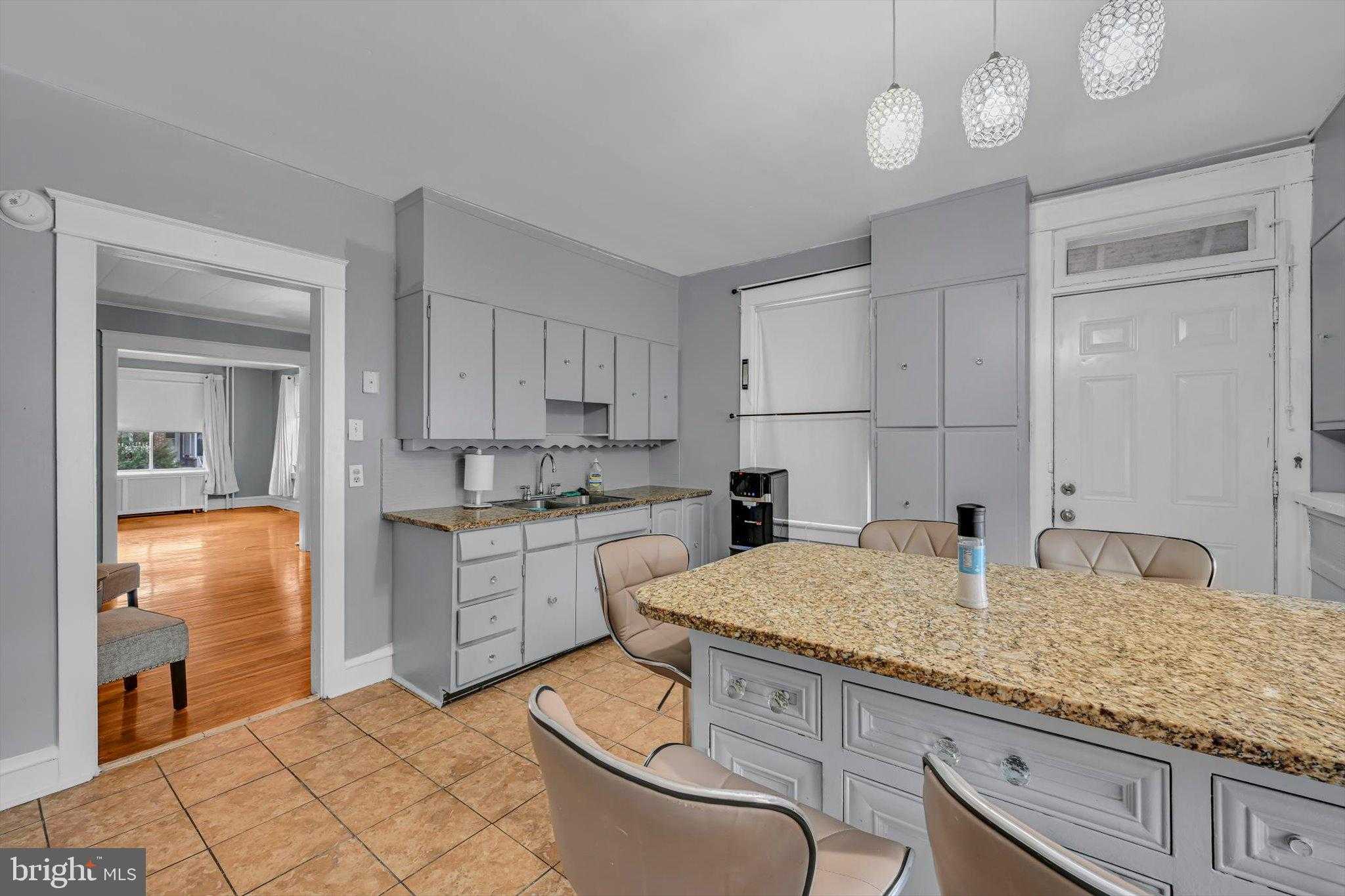 1519 N 11th St photo 13