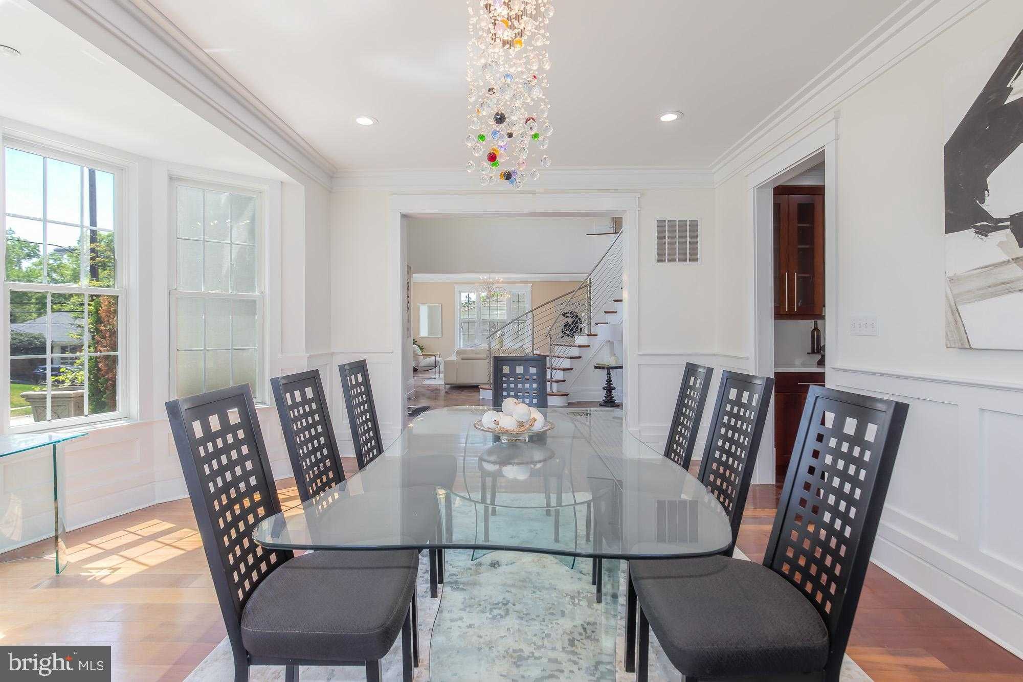 9715 Singleton Dr photo 17