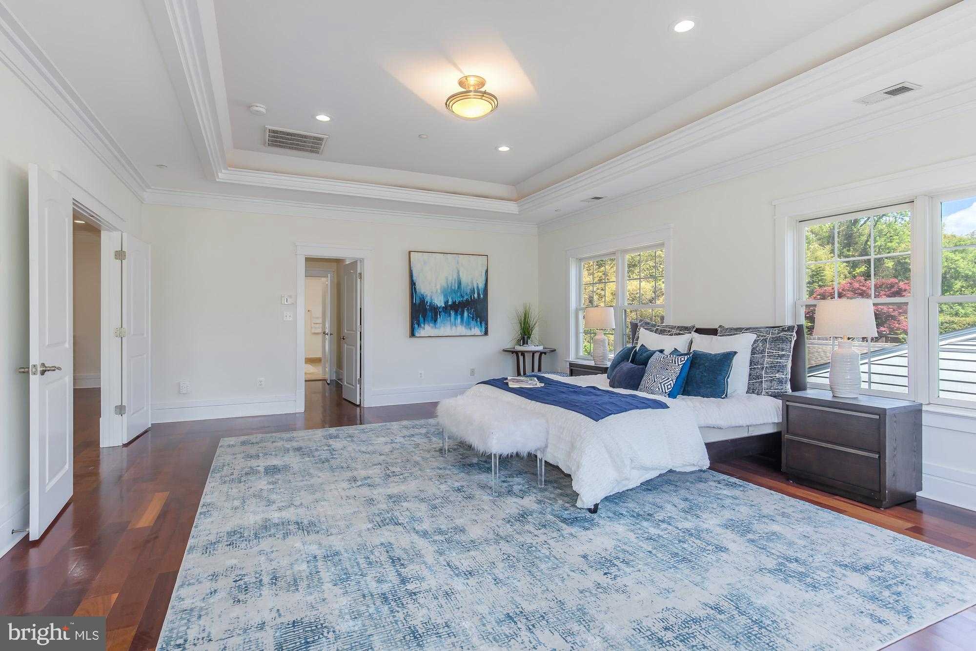 9715 Singleton Dr photo 24