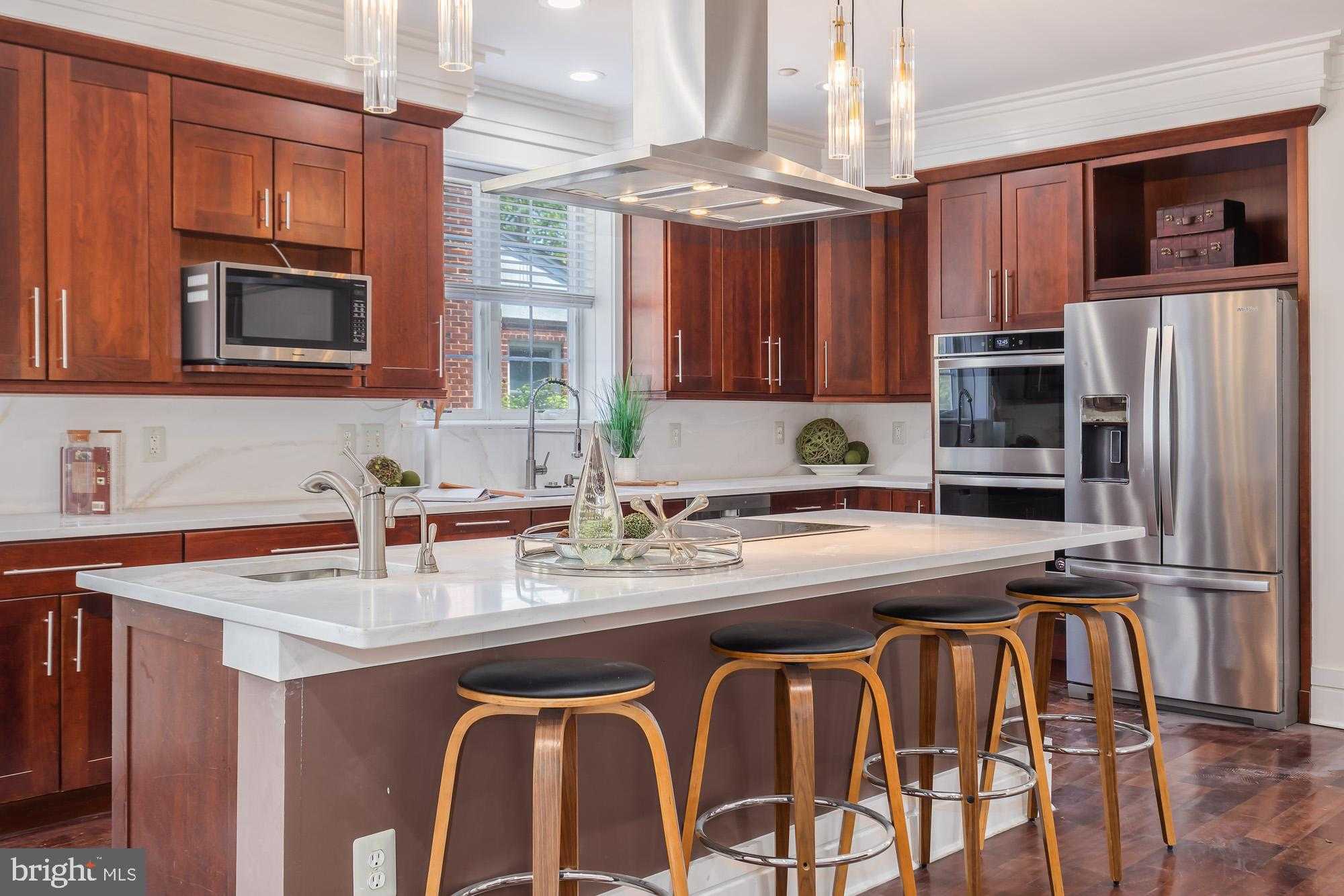 9715 Singleton Dr photo 9