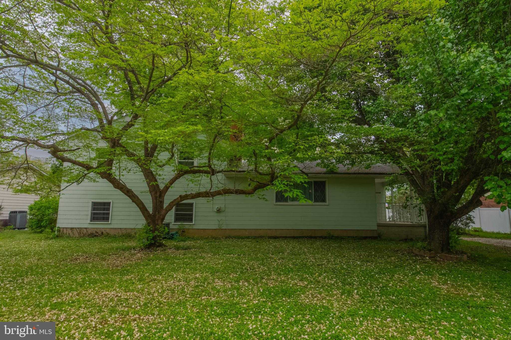 12709 Eastern Ave photo 48