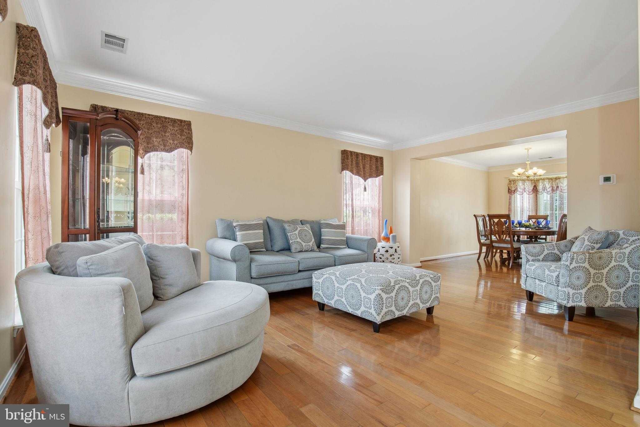 2711 Whistling CT photo 5