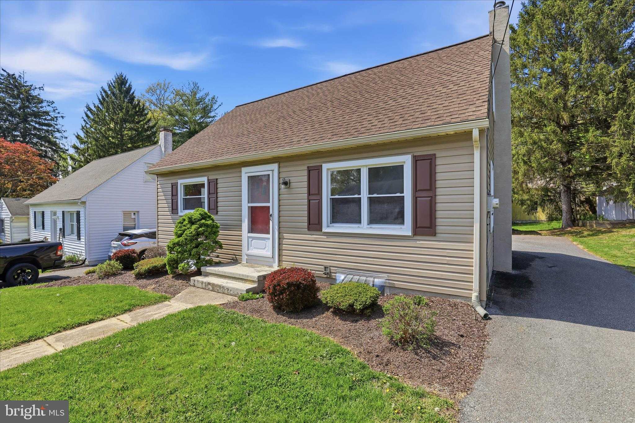 4 Red Bud Dr photo 4