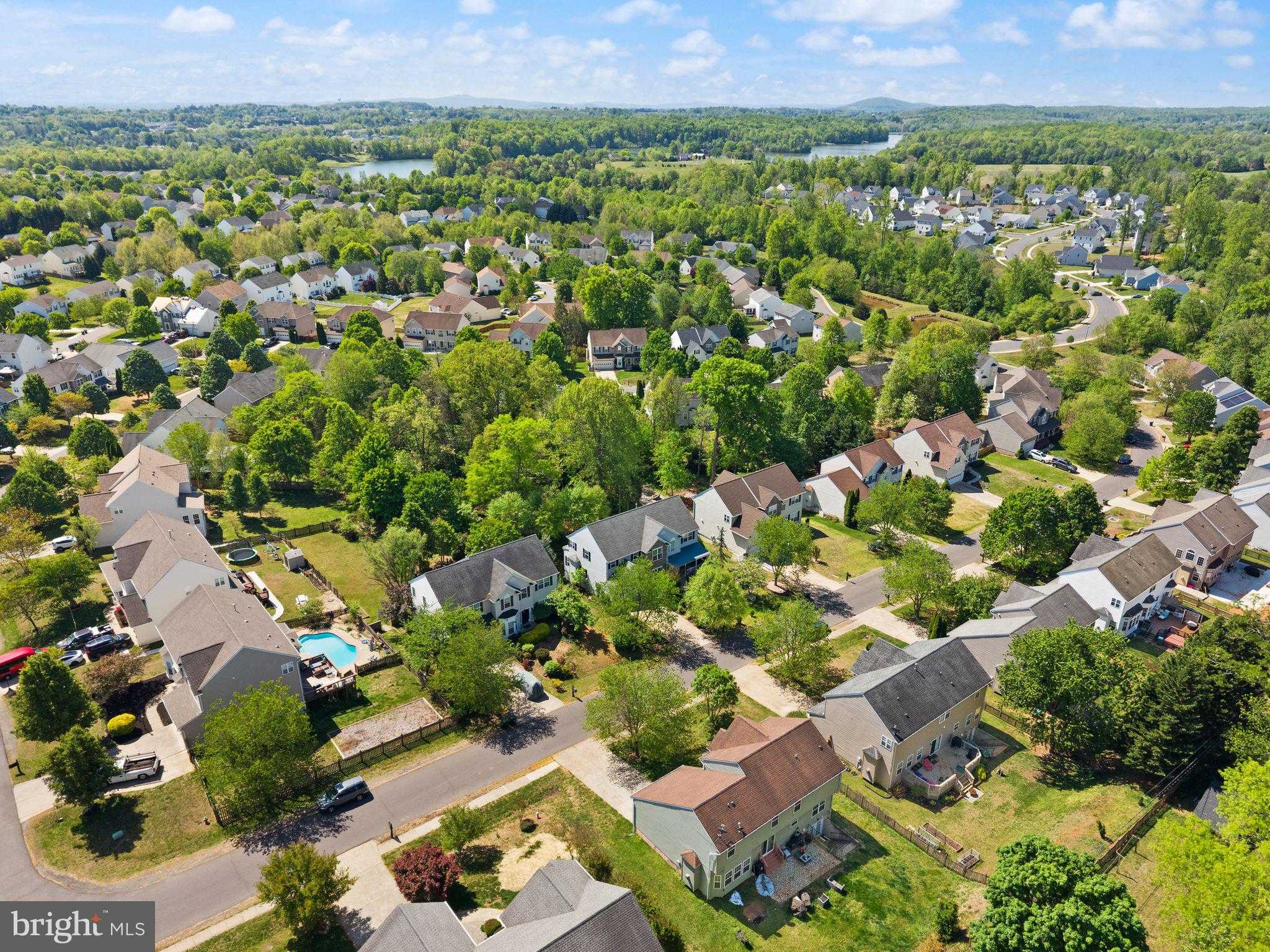 553 Windermere Dr photo 77