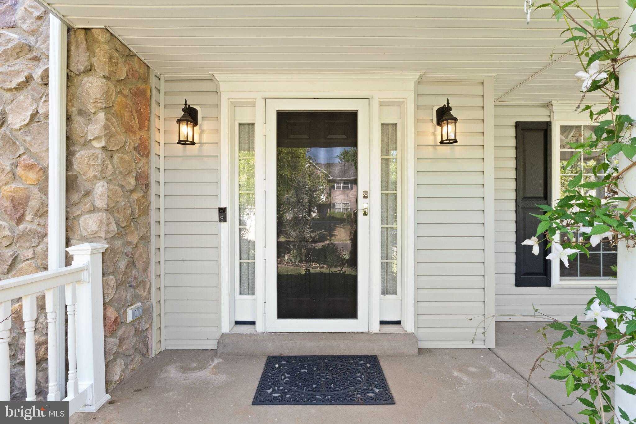 553 Windermere Dr photo 8