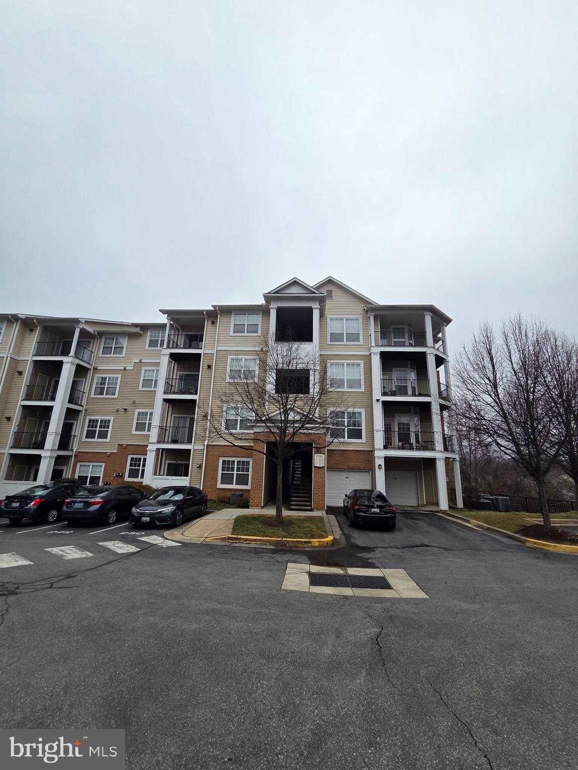 13506 Derry Glen CT Apt 401, Germantown
