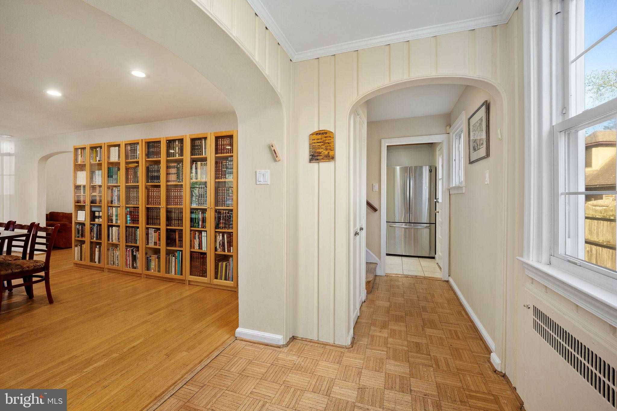 209 Bryn Mawr Ave photo 7