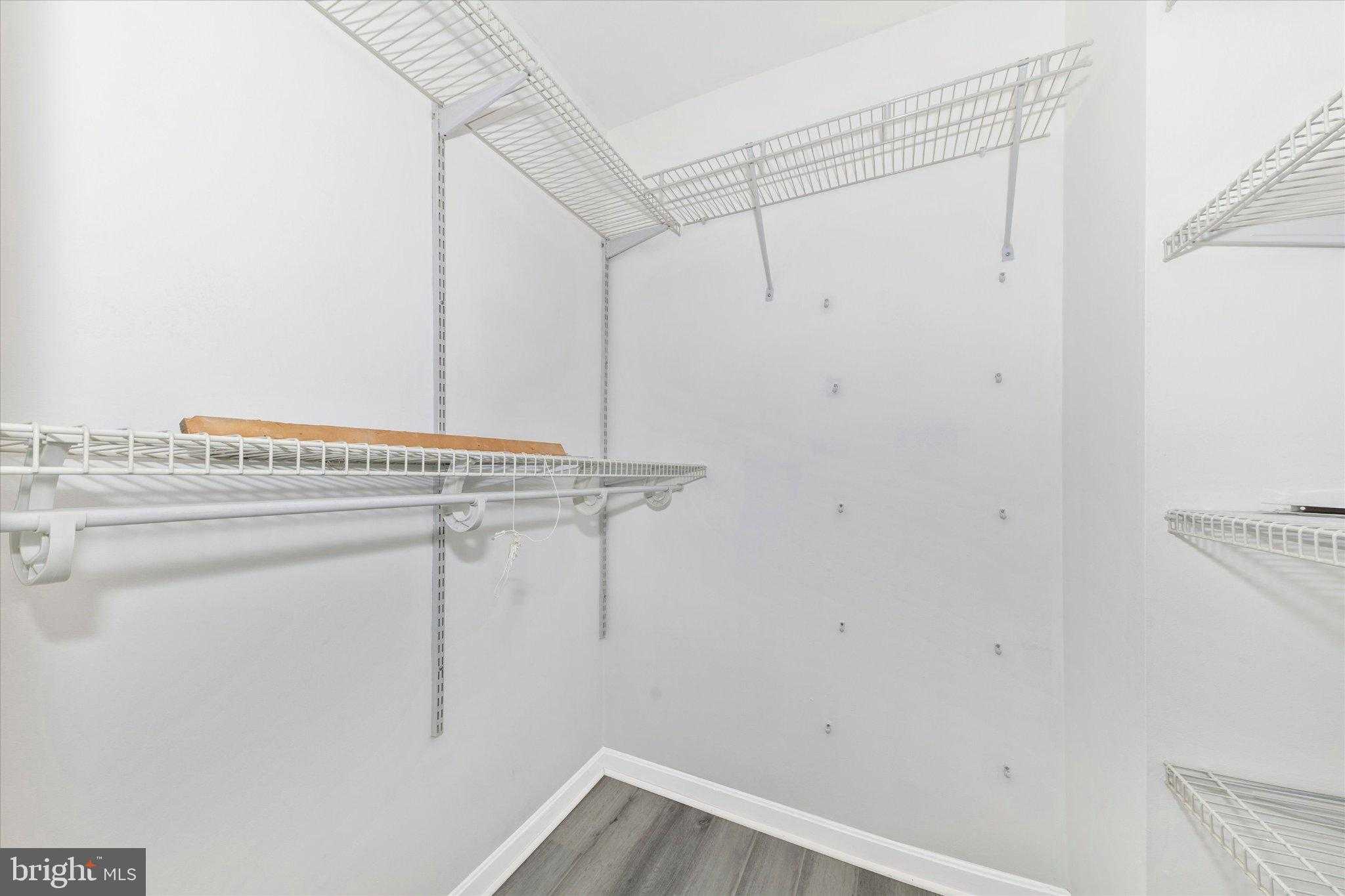 884 College Pkwy Apt 201 photo 27