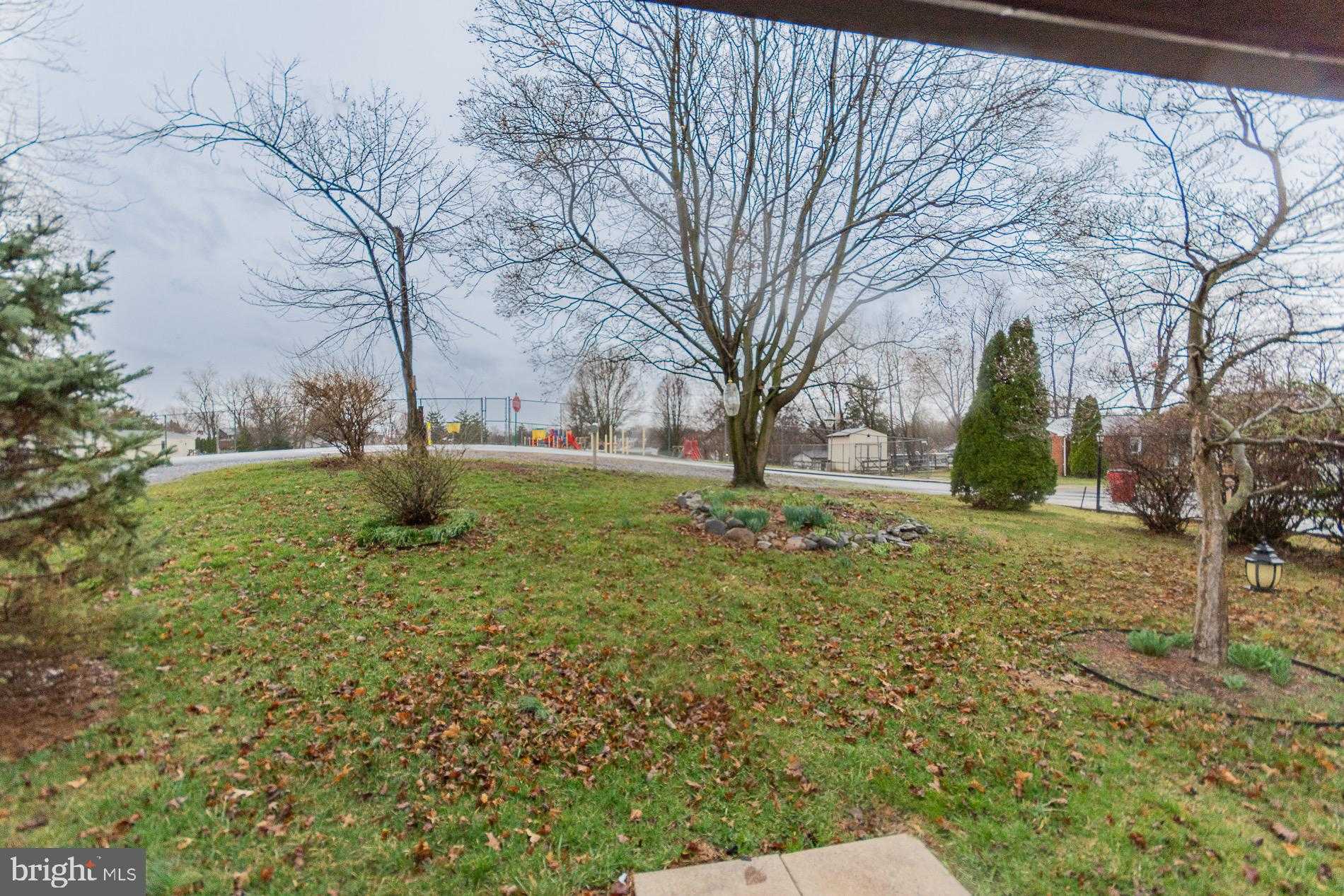 602 N Reymann St photo 44