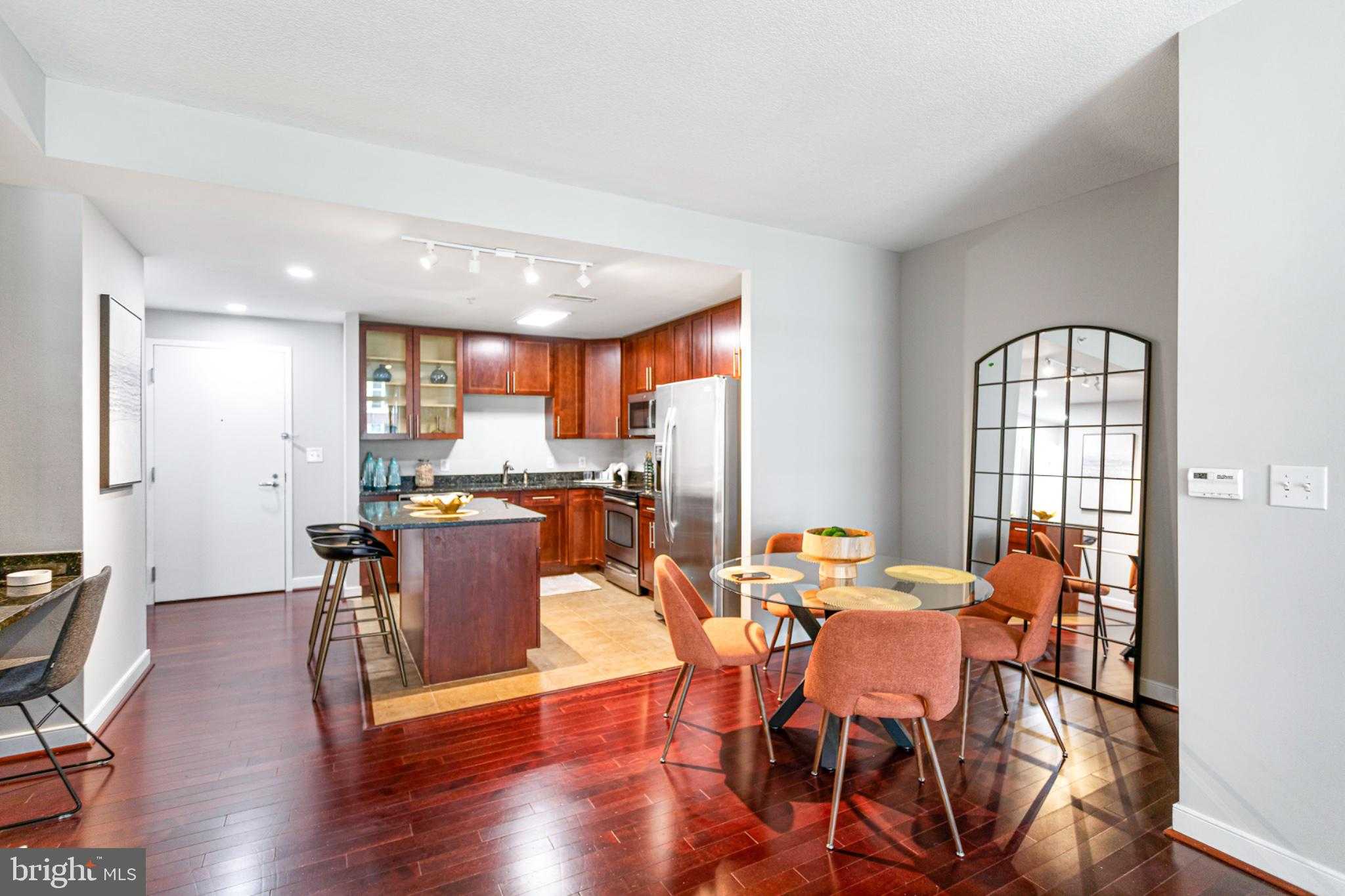 155 Potomac Psge Unit 511 photo 15