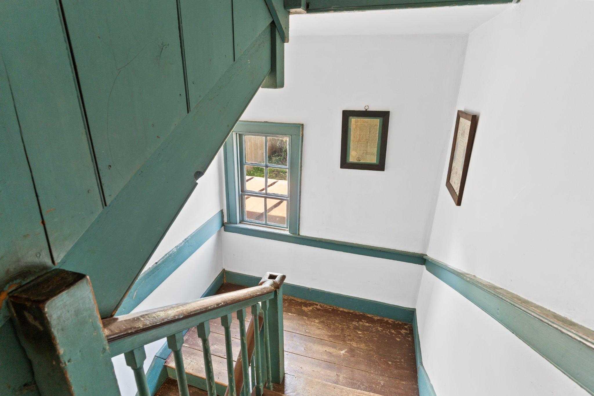 414 W King St photo 14