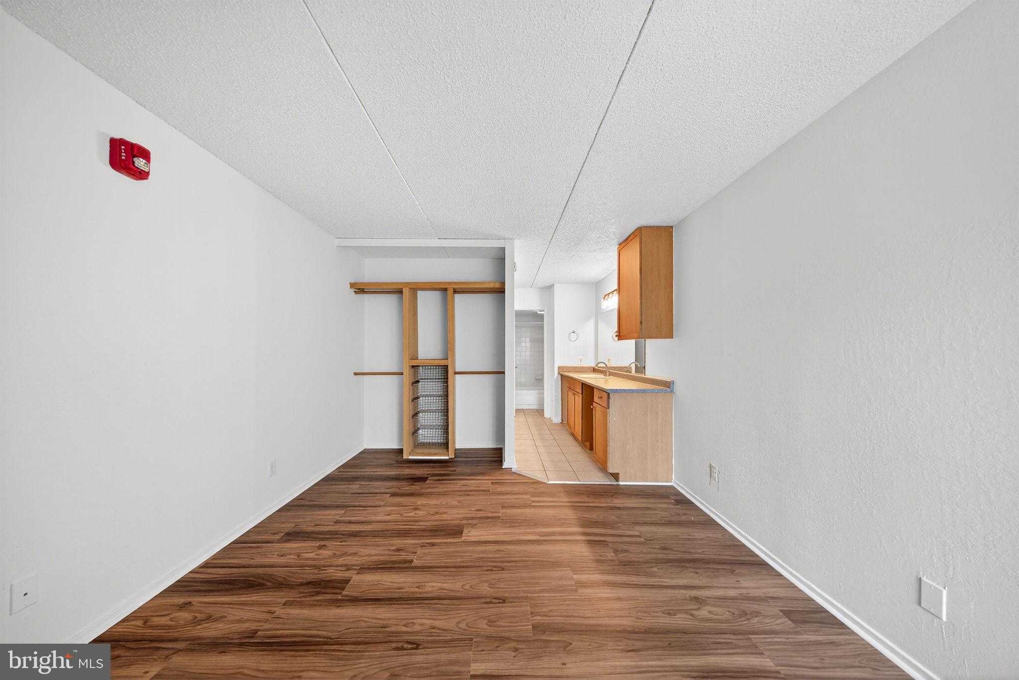 60 S Van Dorn St Apt 413 photo 15