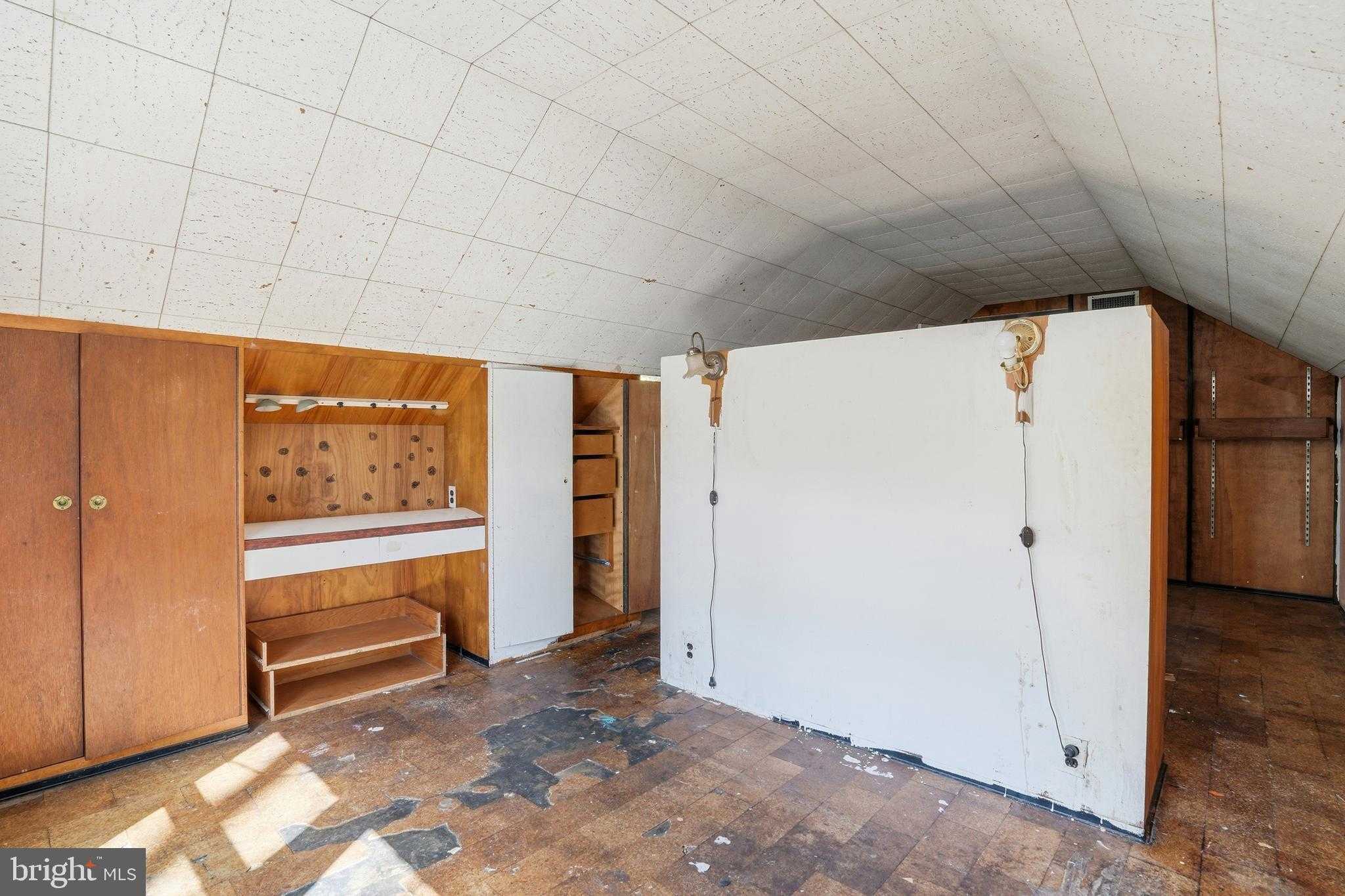 1650 E Willow Grove Ave photo 39