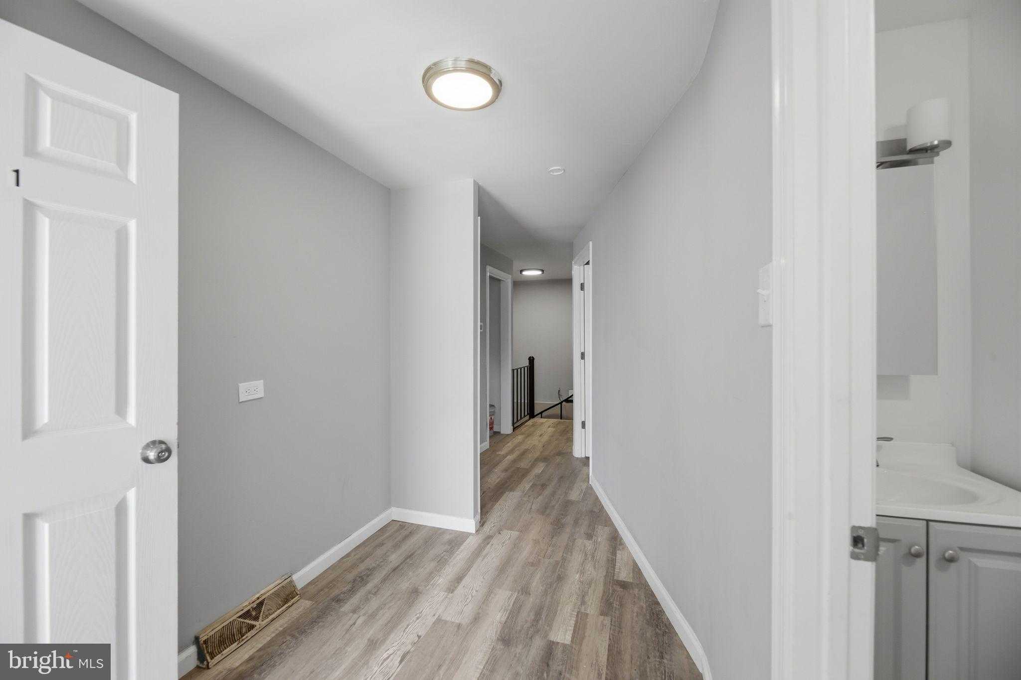 2110 Delmar Dr photo 5