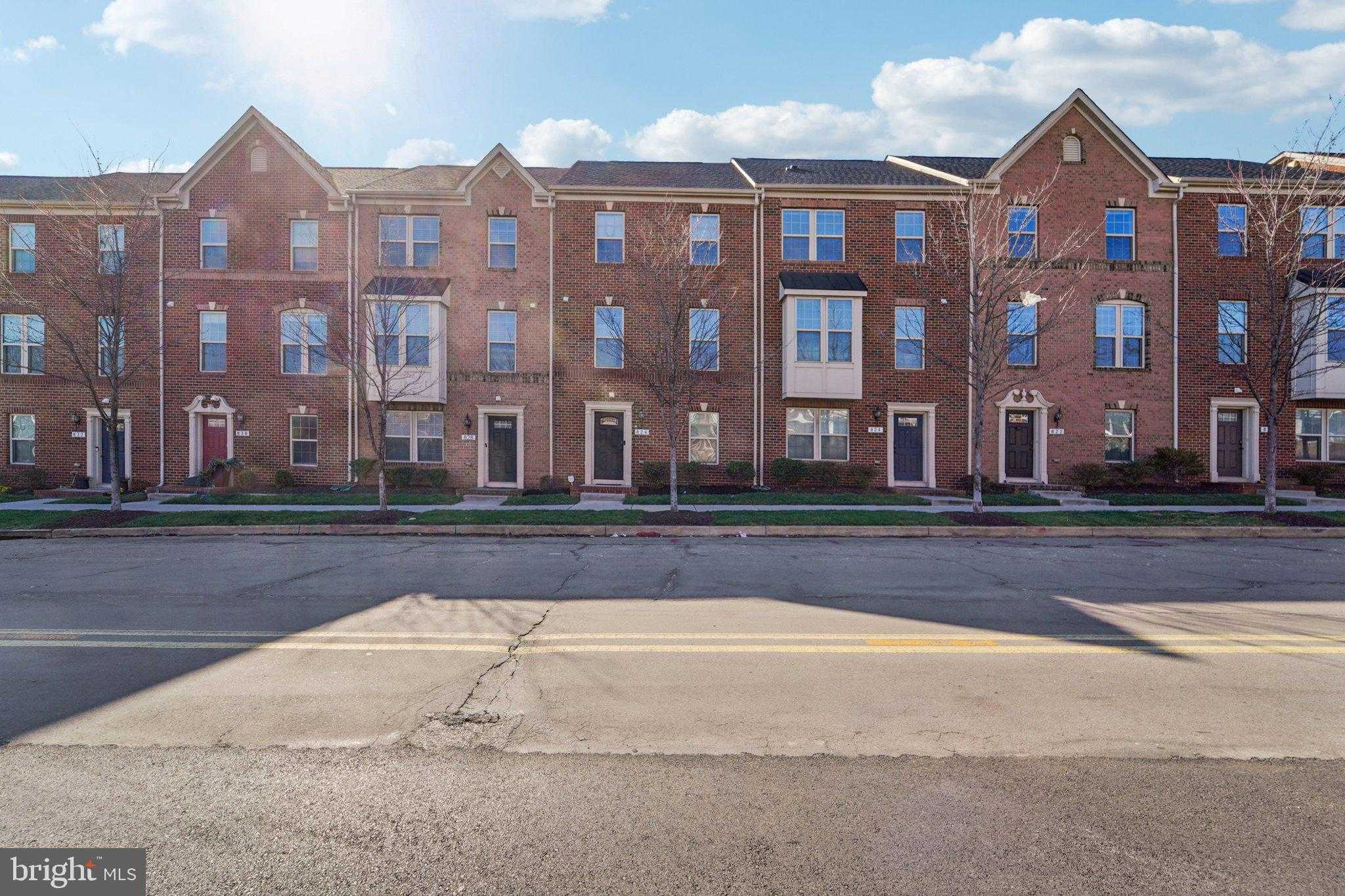 826 Oldham St photo 38