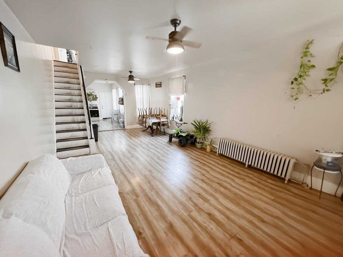 222 E Spruce St, Norristown