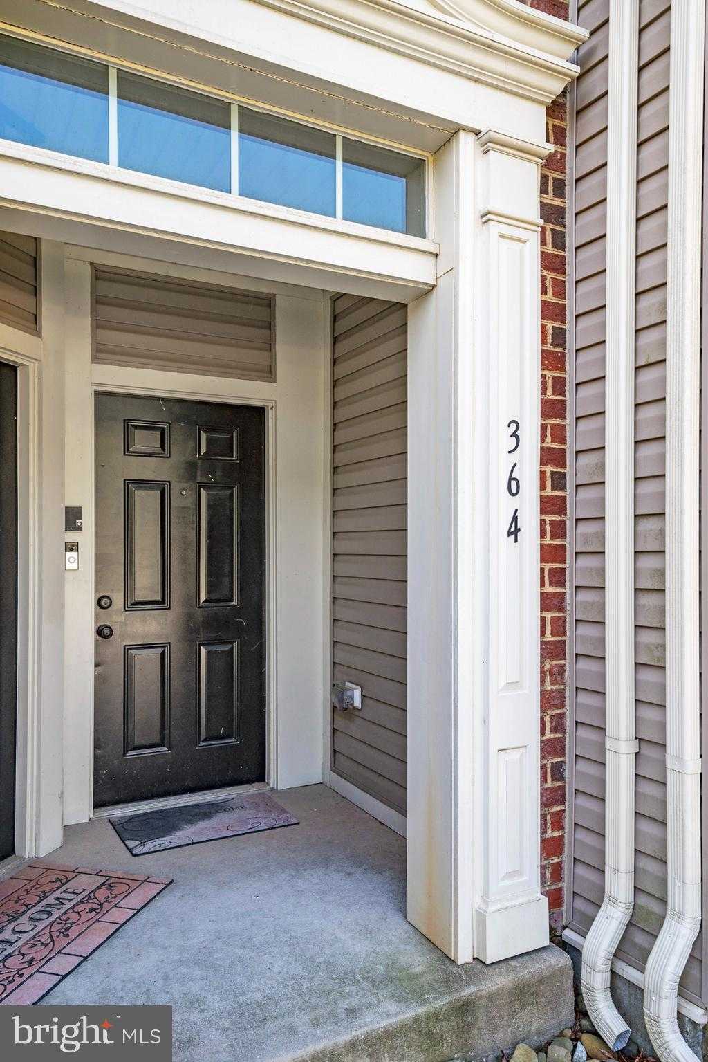 364 Chessington Dr photo 3