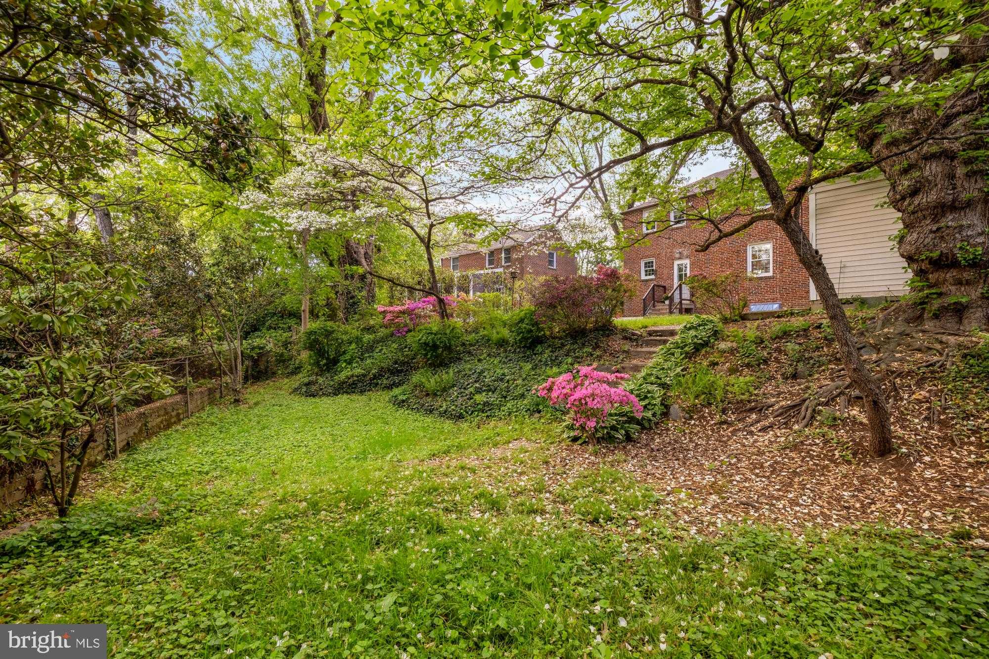 9409 Woodland Dr photo 25