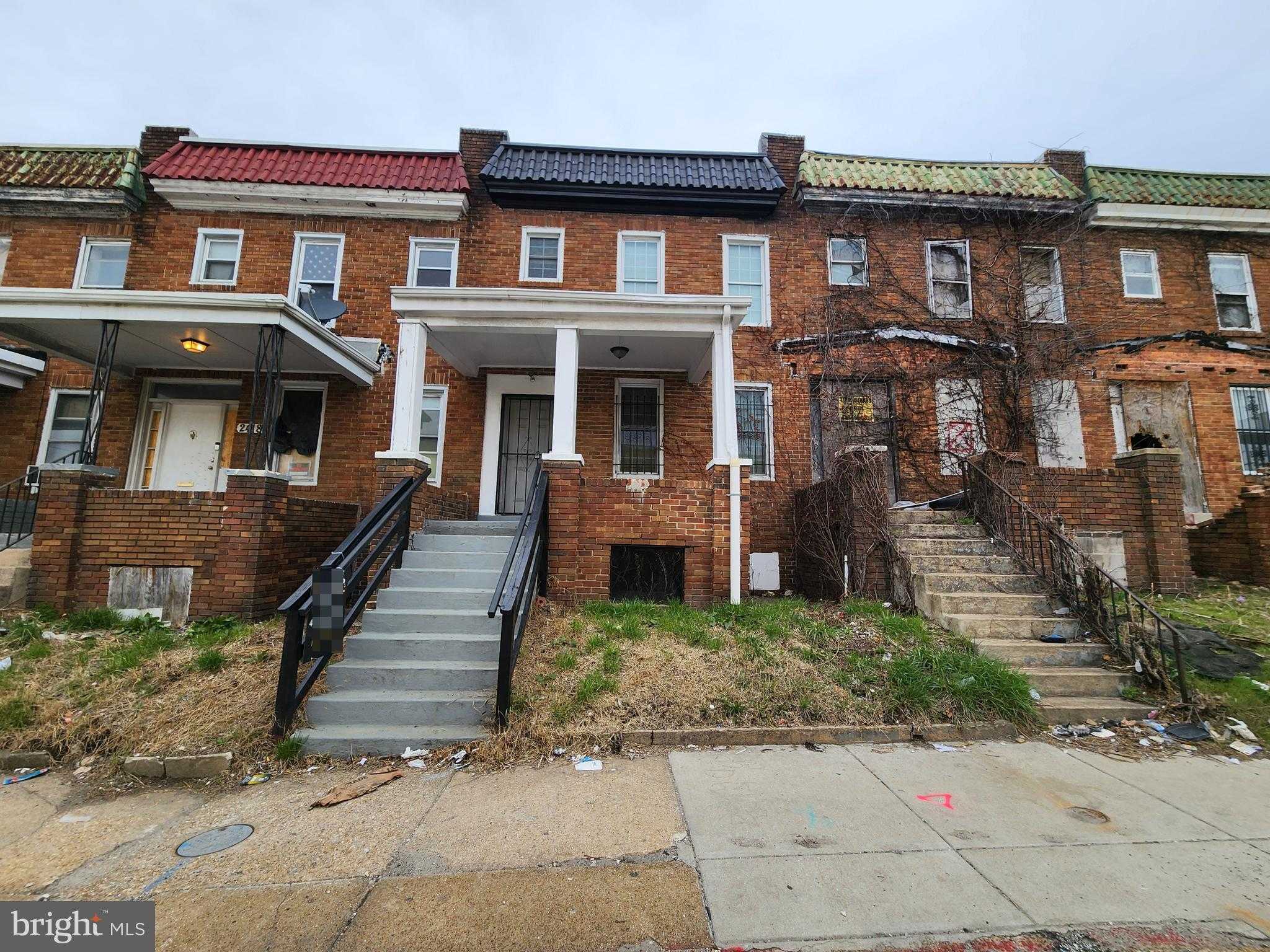 2416 W Franklin St