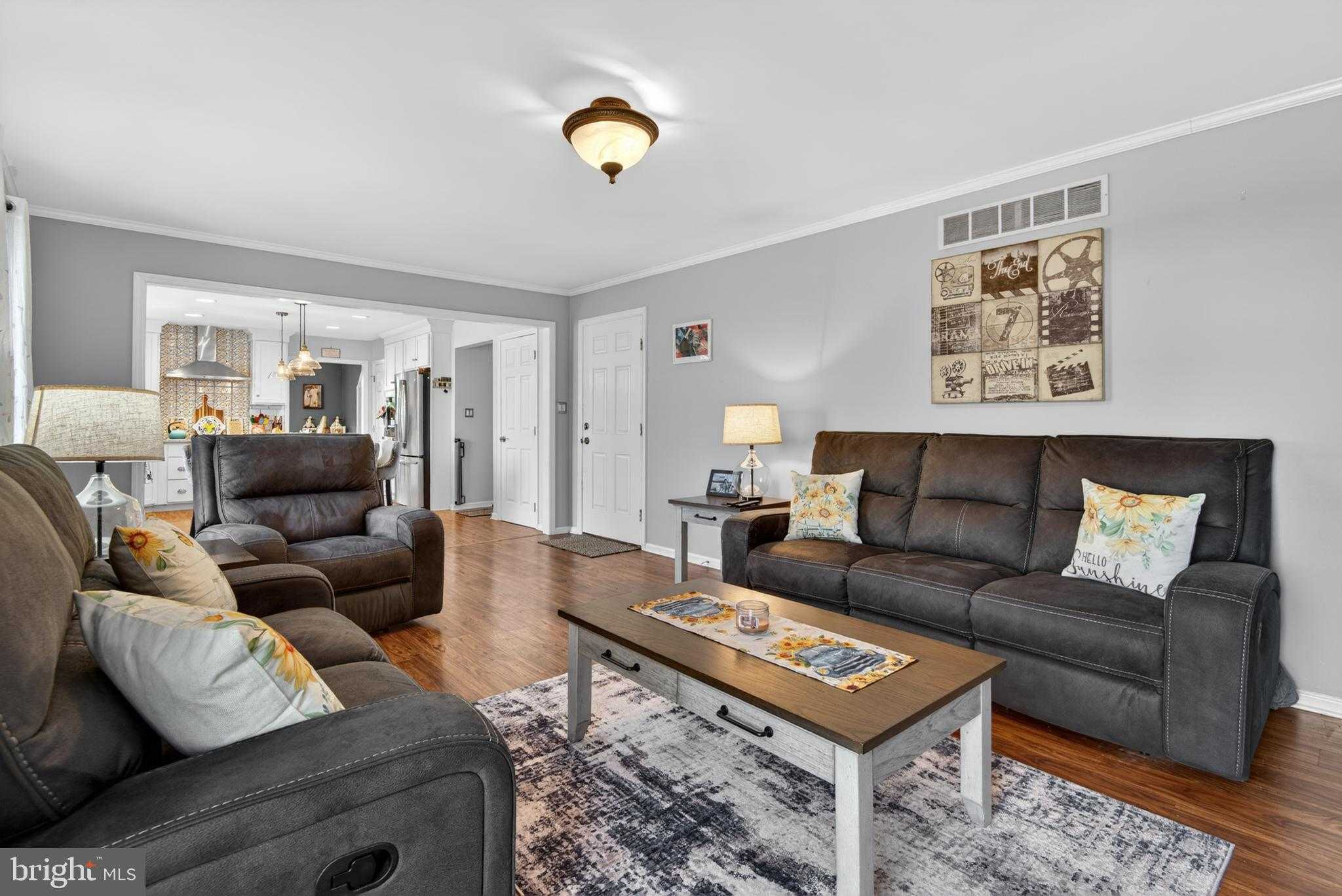 381 Benyou Ln photo 18