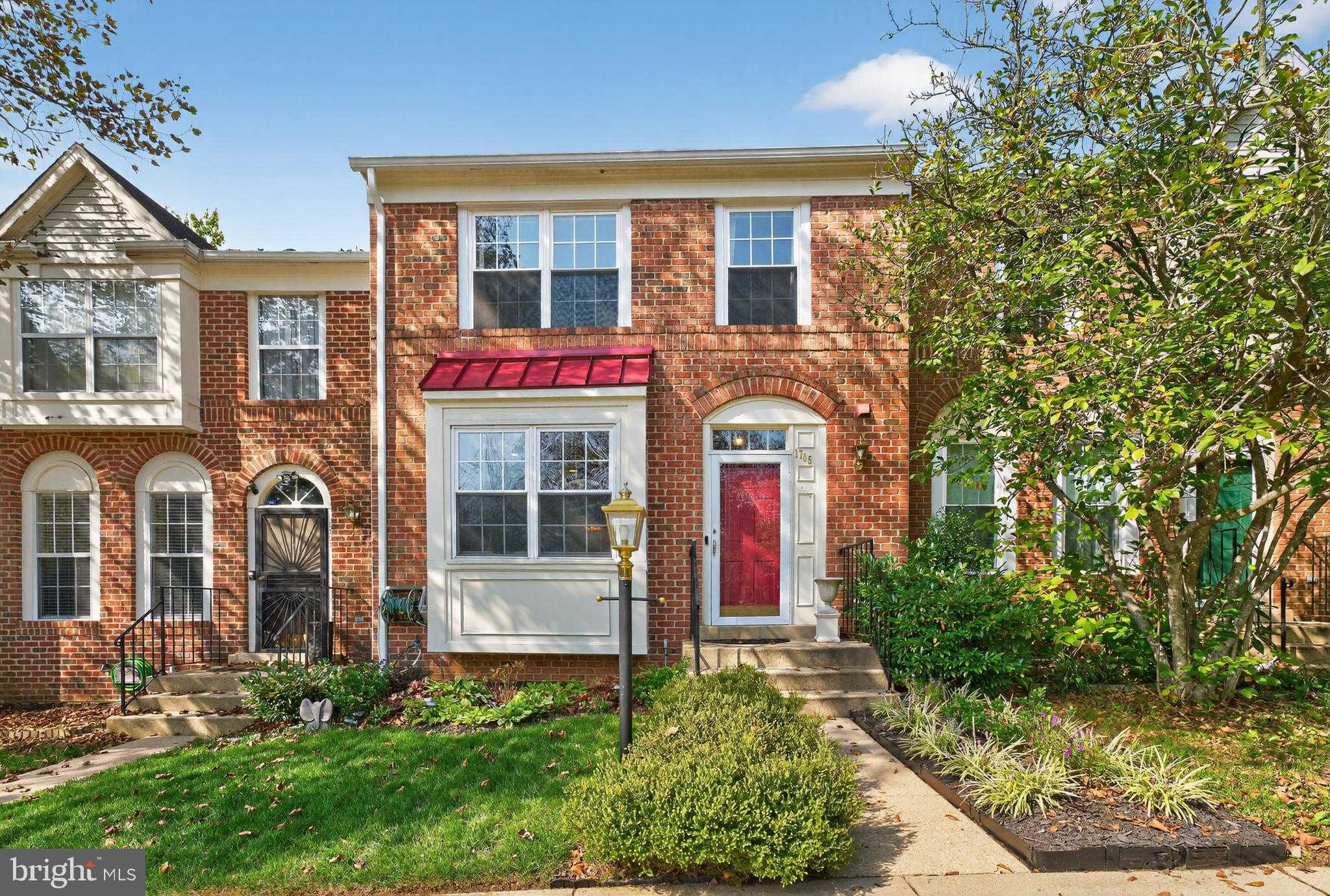 1705 Barrington CT