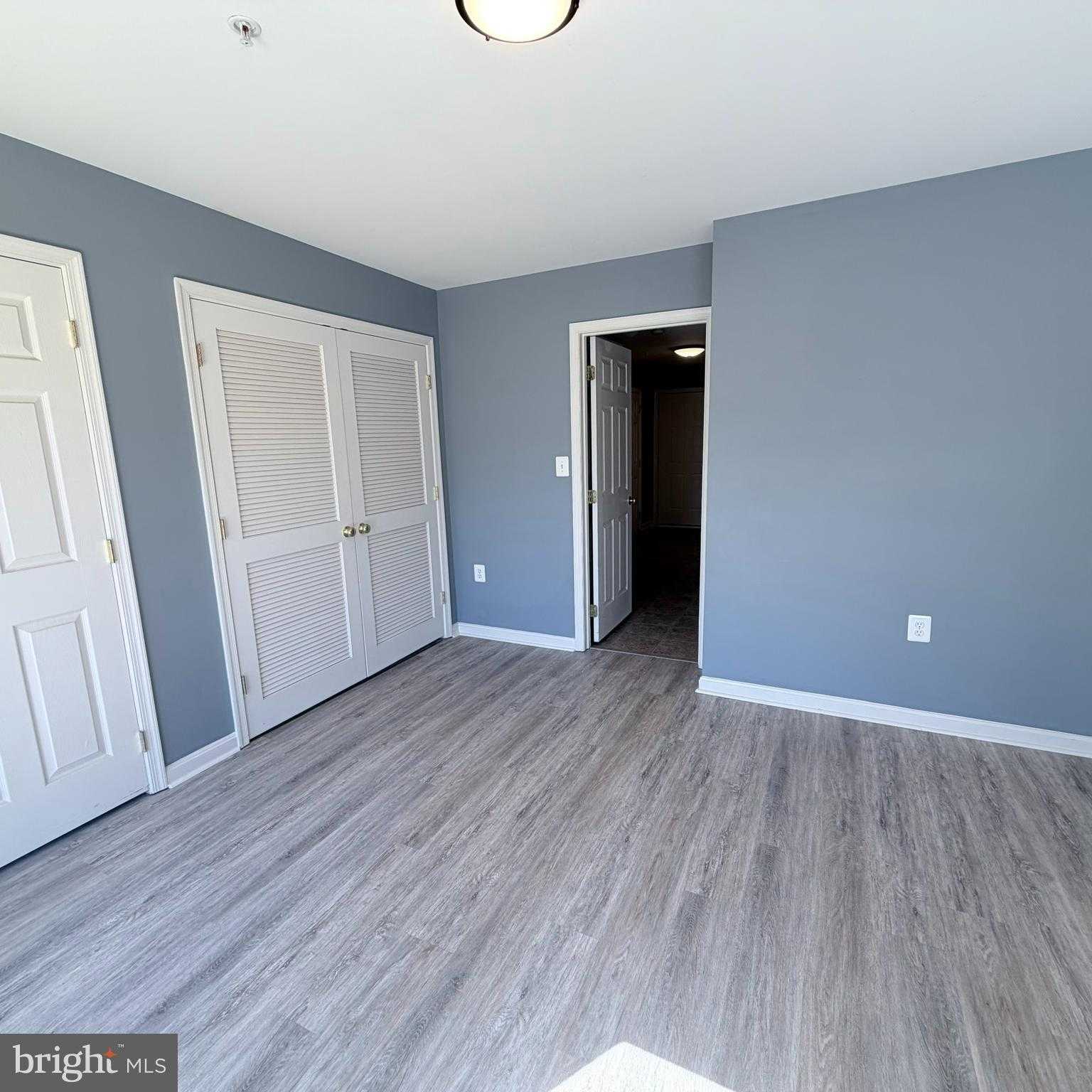 3361 Landmark Ct photo 7