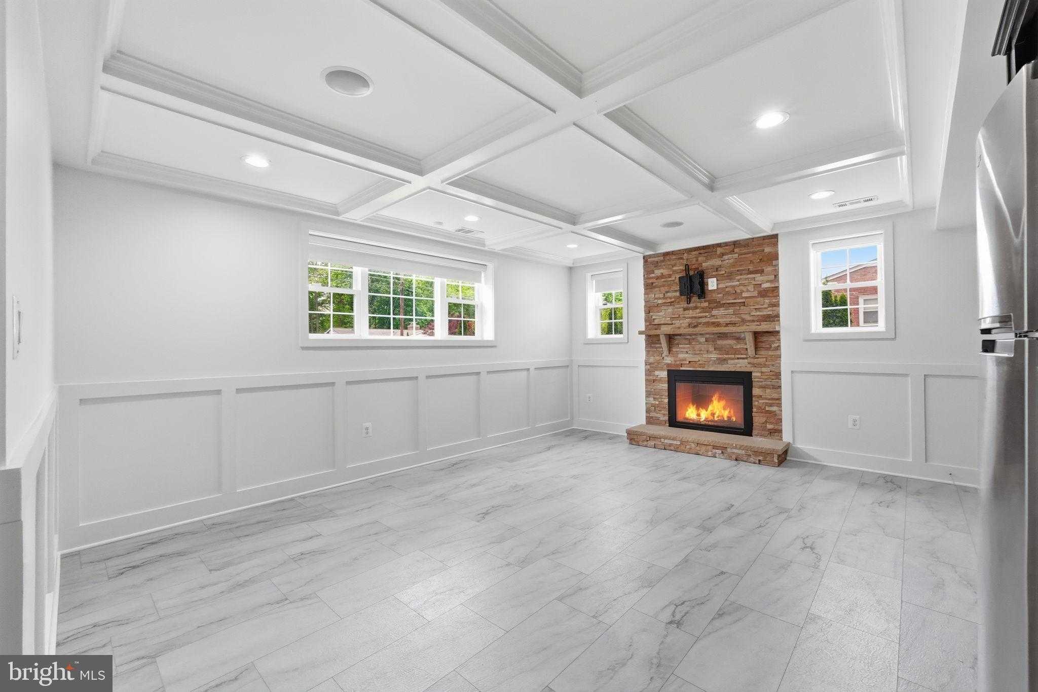 7504 Dolce Dr photo 29