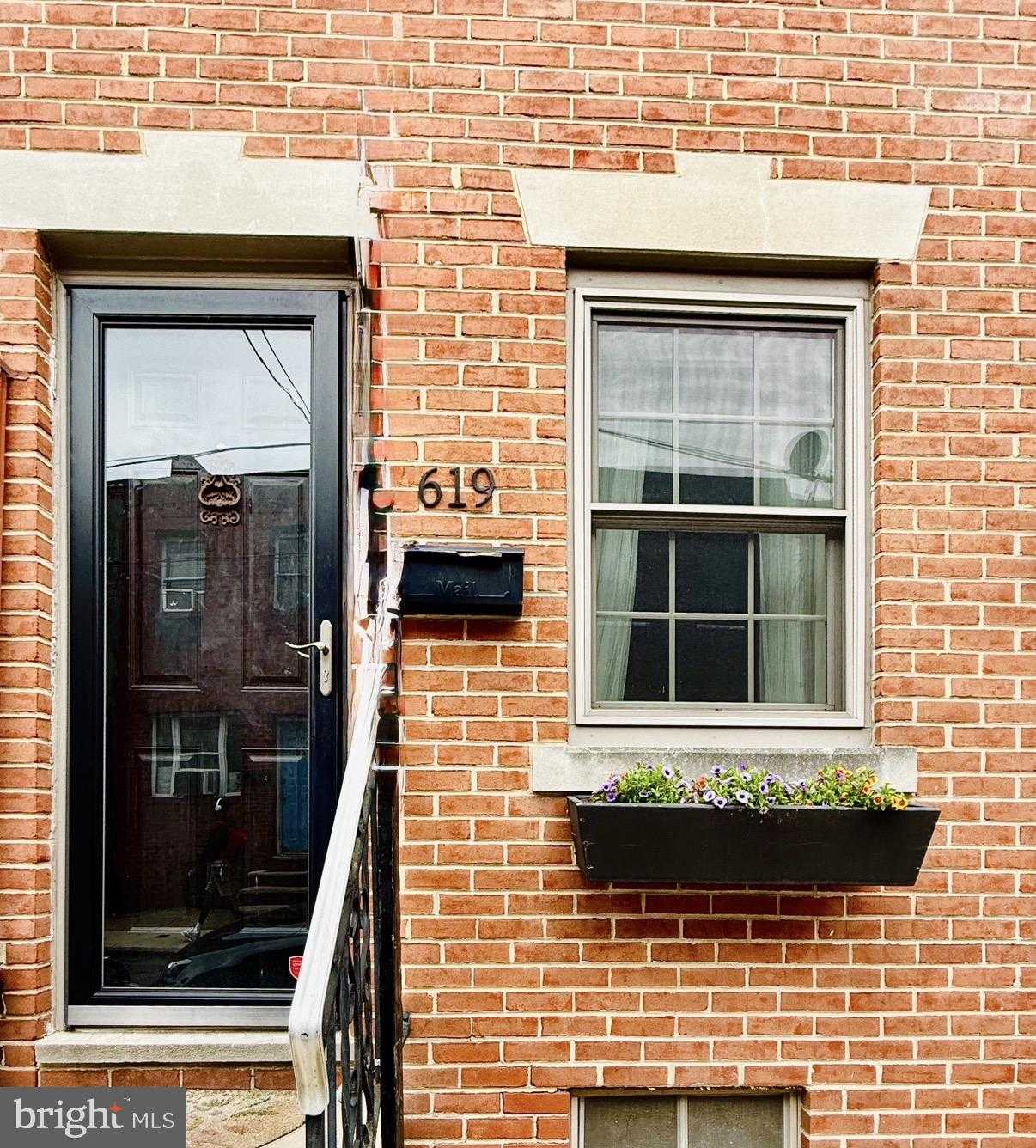 619 Sears St photo 20