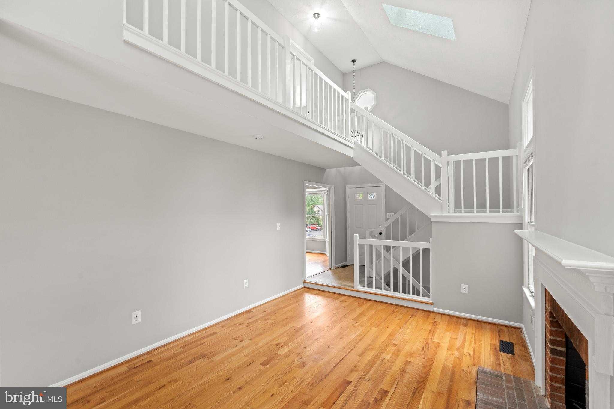 8405 Hollis Ln photo 7