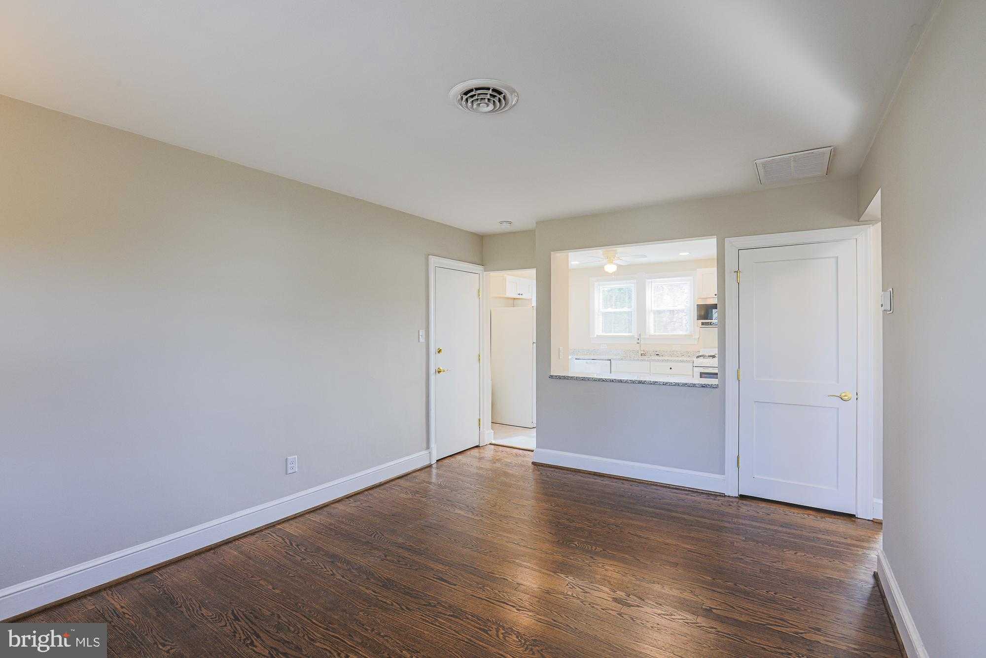 205 S Hammonds Ferry Rd photo 48