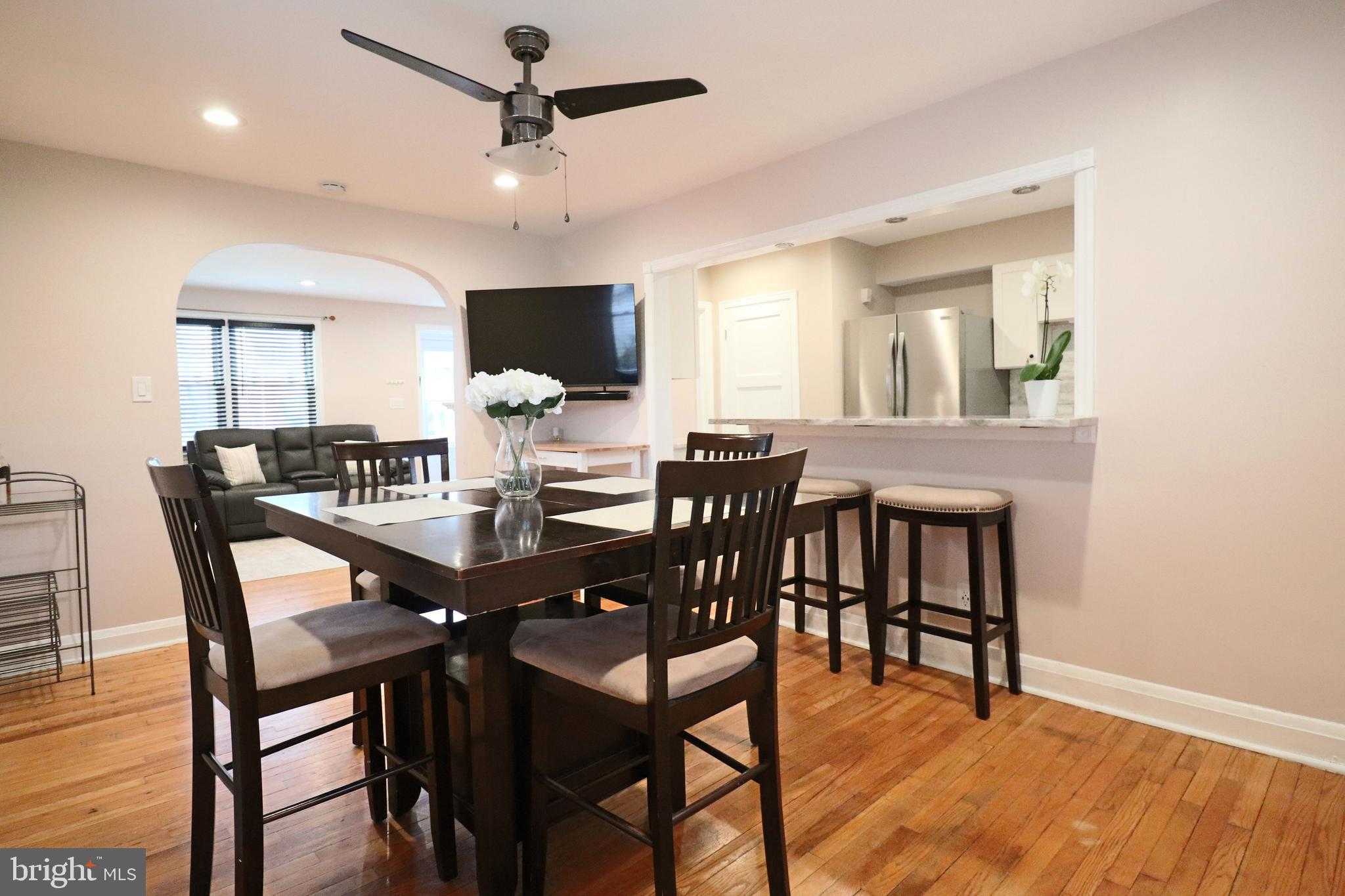 7614 Daniels Ave photo 7