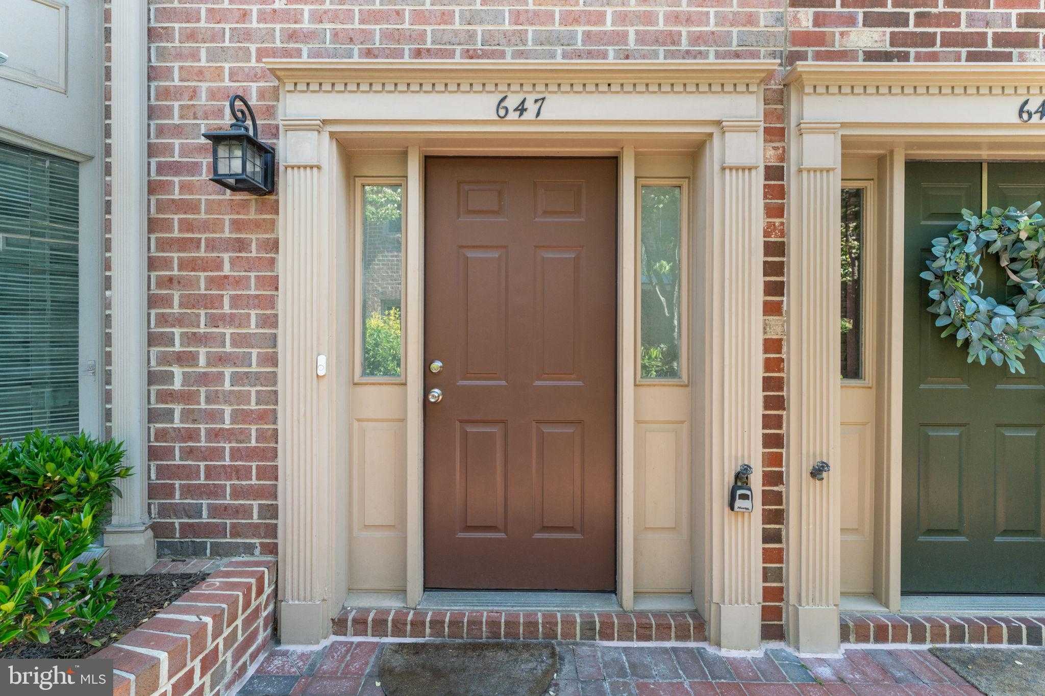 647 N Tazewell St, Arlington