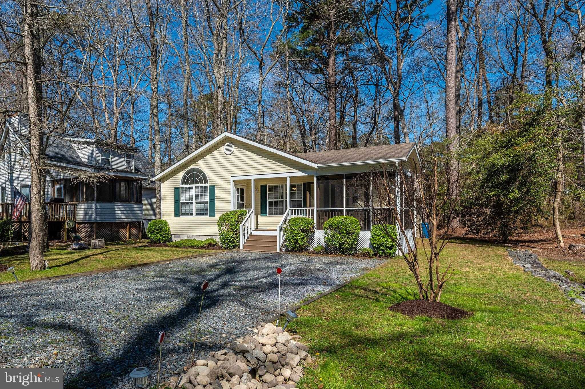 14 Garrett Dr photo 5