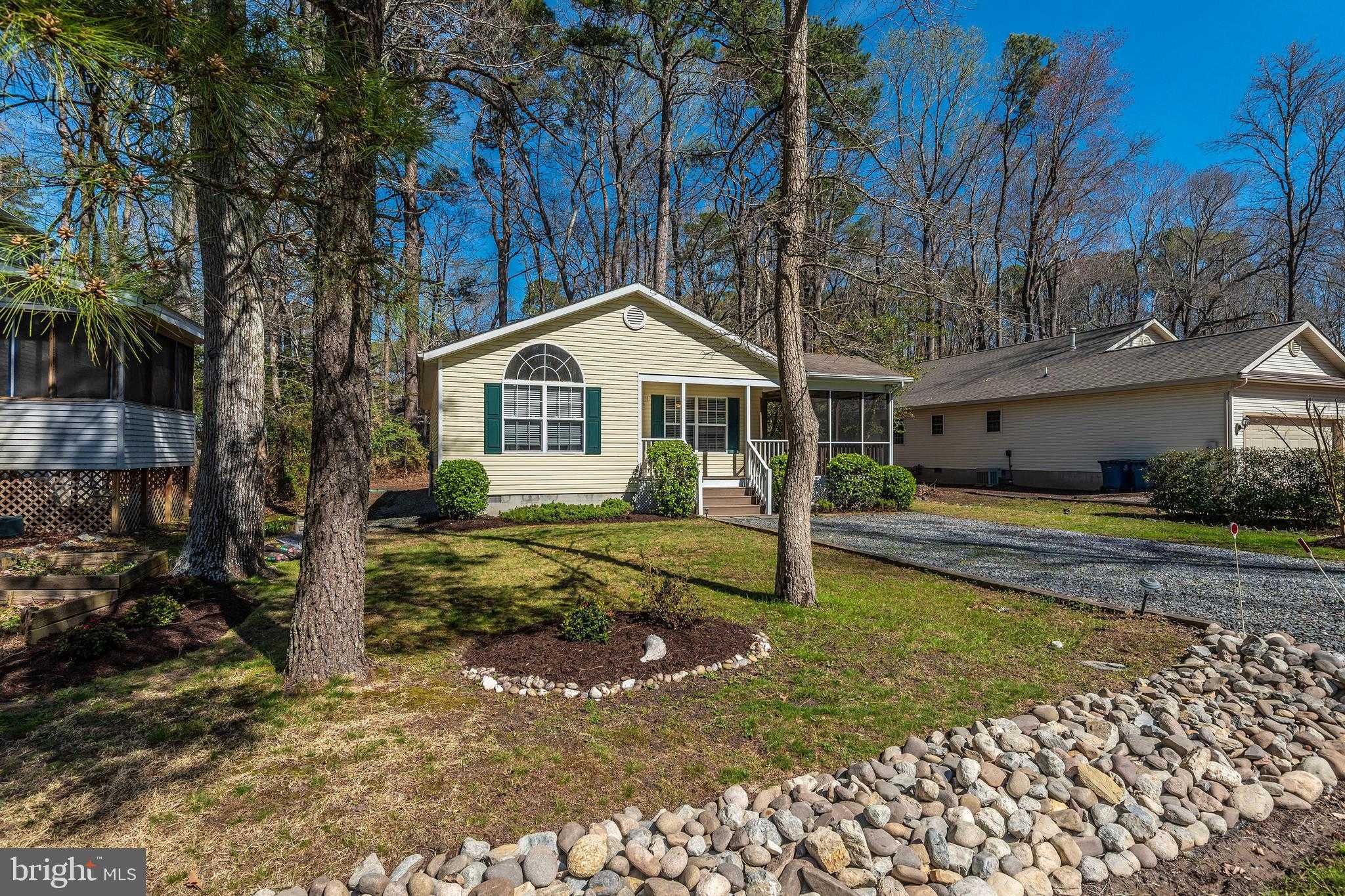 14 Garrett Dr photo 6