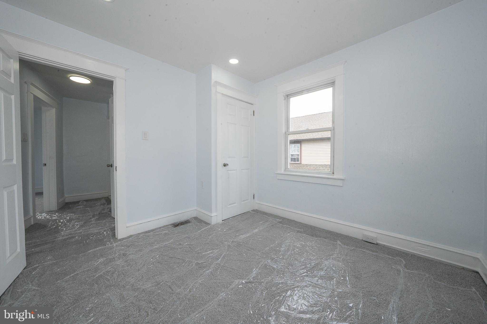 828 Mason Ave photo 33