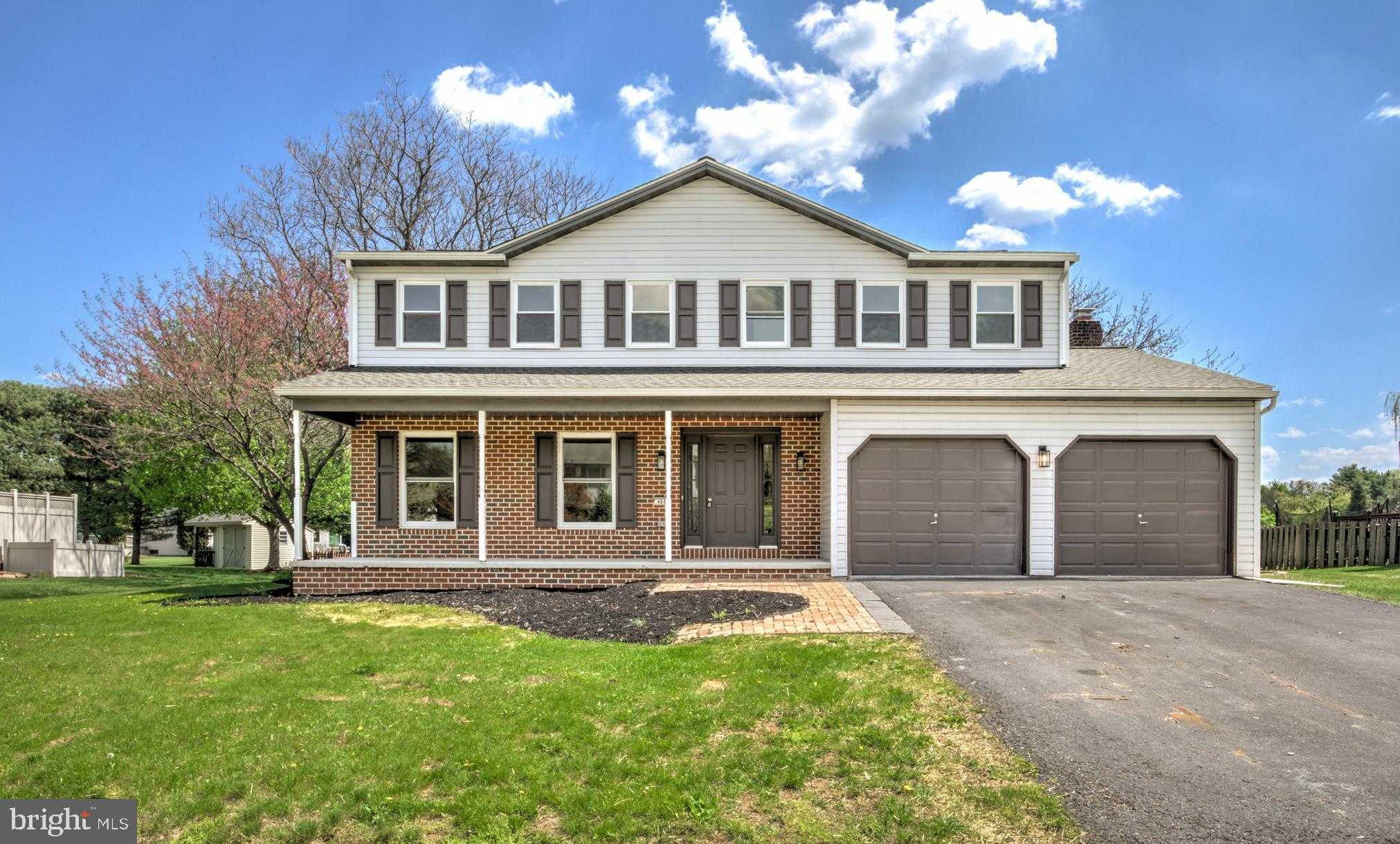 404 Clemens Dr photo 1