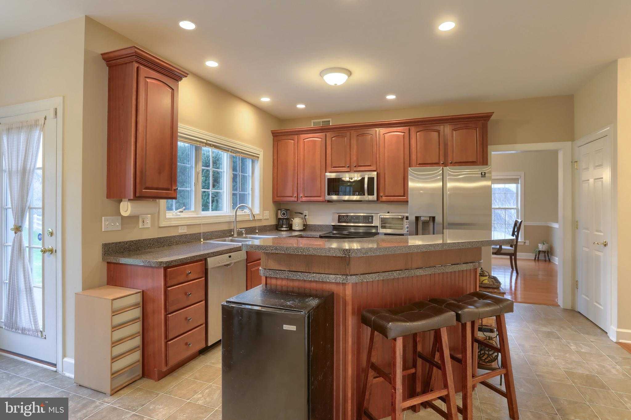 1265 Stone Creek Dr photo 15