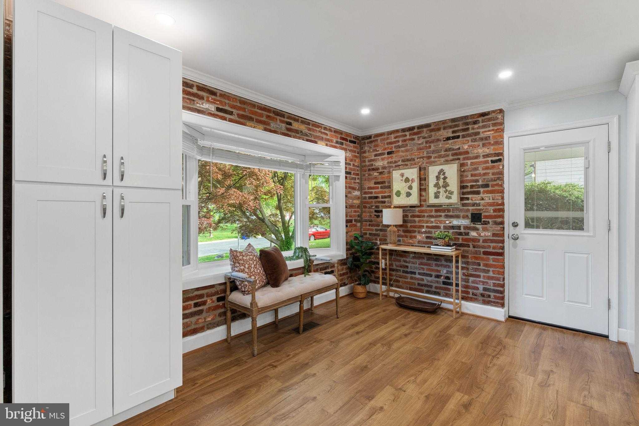 5528 Marlin St photo 6