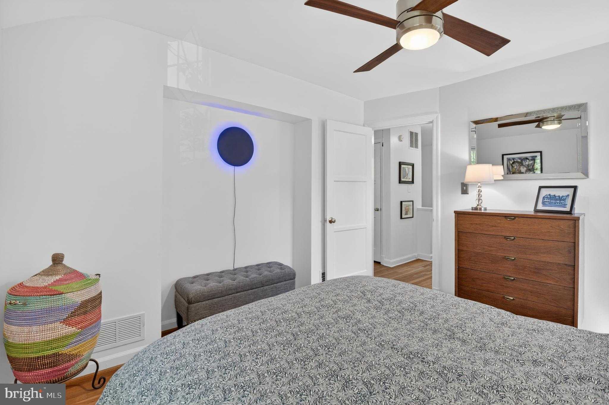 203 Baden St photo 26