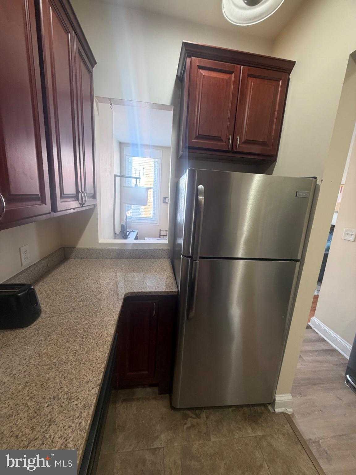 17 E 21st St photo 59