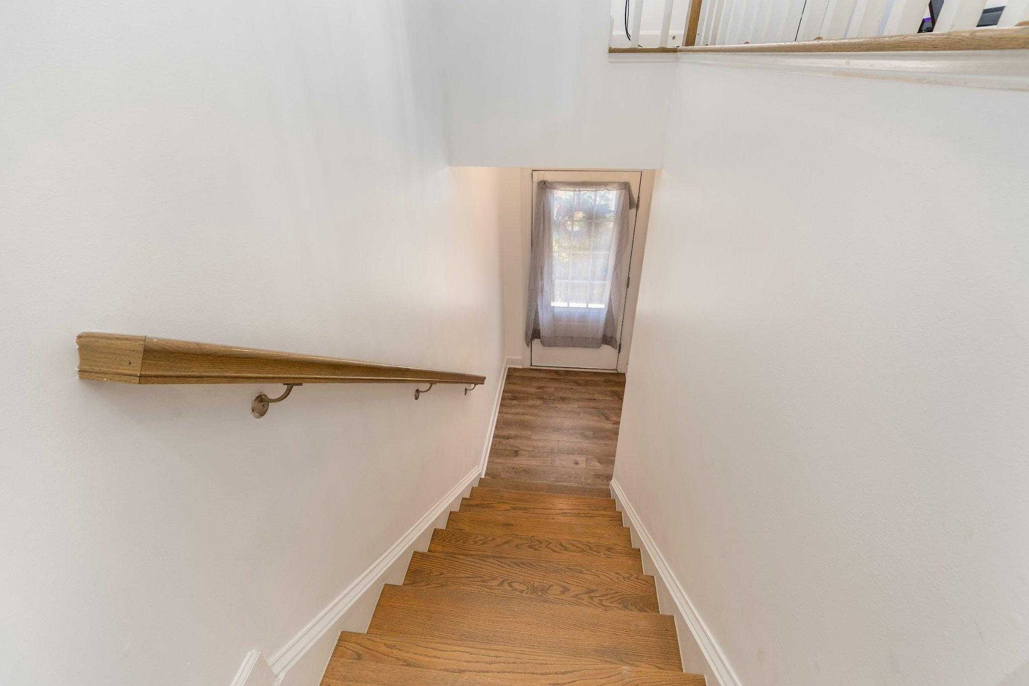 10606 Hinton Way photo 5